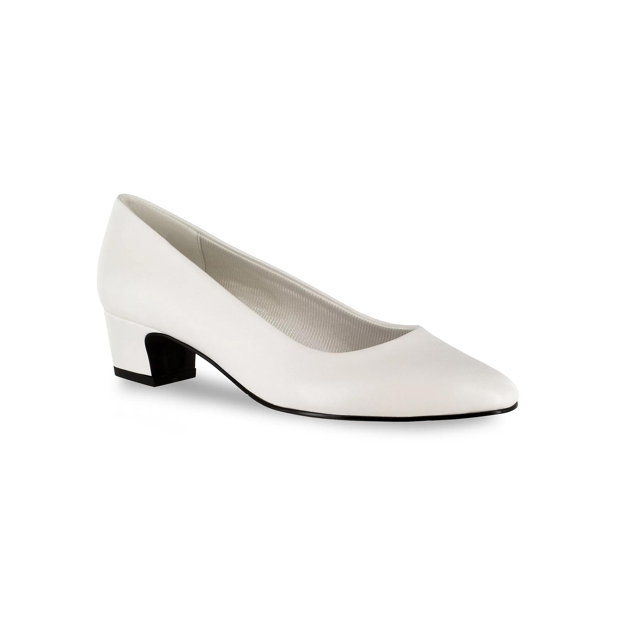 Easy Street Prim Women's Heels,  Product Image