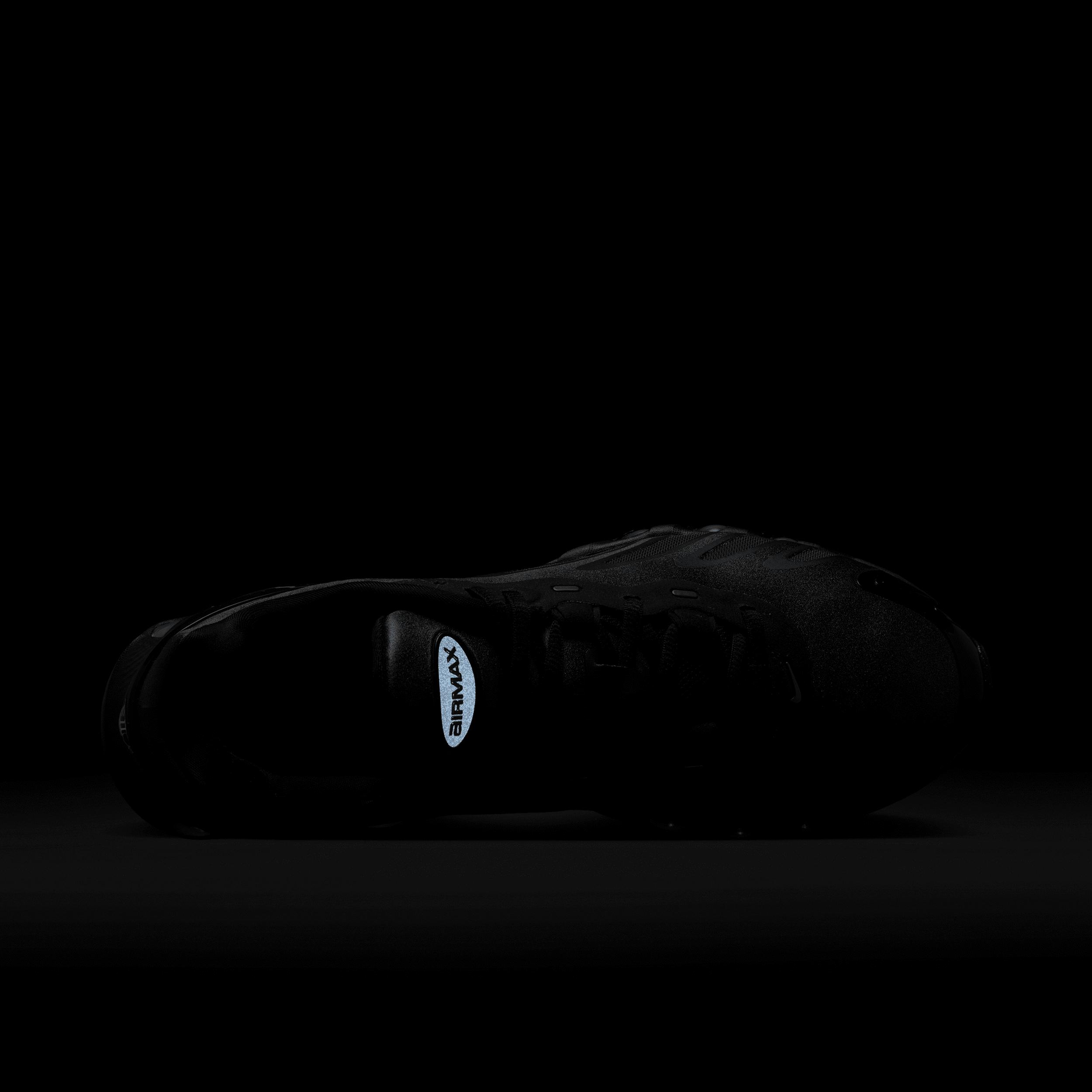 Nike Womens Air Max Dn8 Shoes | HF5509-601 Product Image