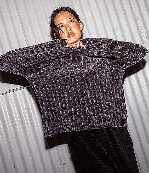 Volcom She Savage Relaxed Long Sleeve Chenille Sweater Product Image