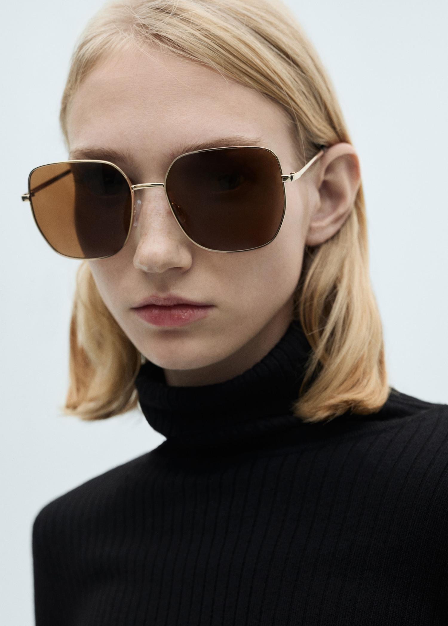 Wool blend turtleneck sweater - Women | MANGO USA Product Image