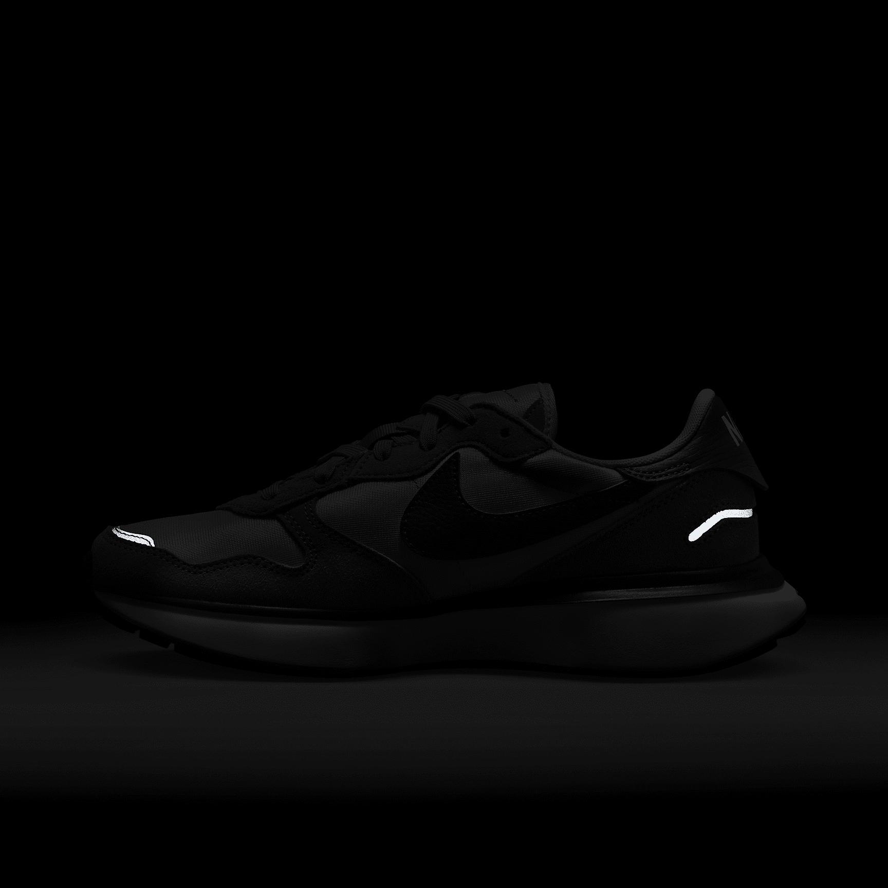 Nike Womens Nike Phoenix Waffle - Womens Running Shoes Football Grey/Dark Raisin/Lt Violet Ore Product Image
