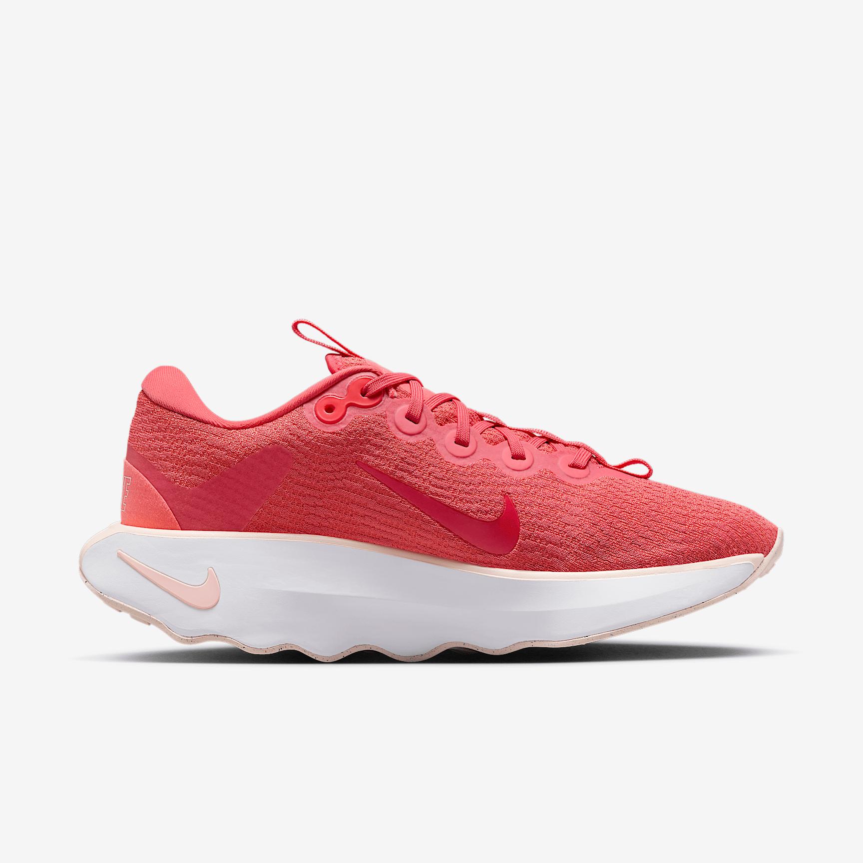Nike Women's Motiva Walking Shoes Product Image