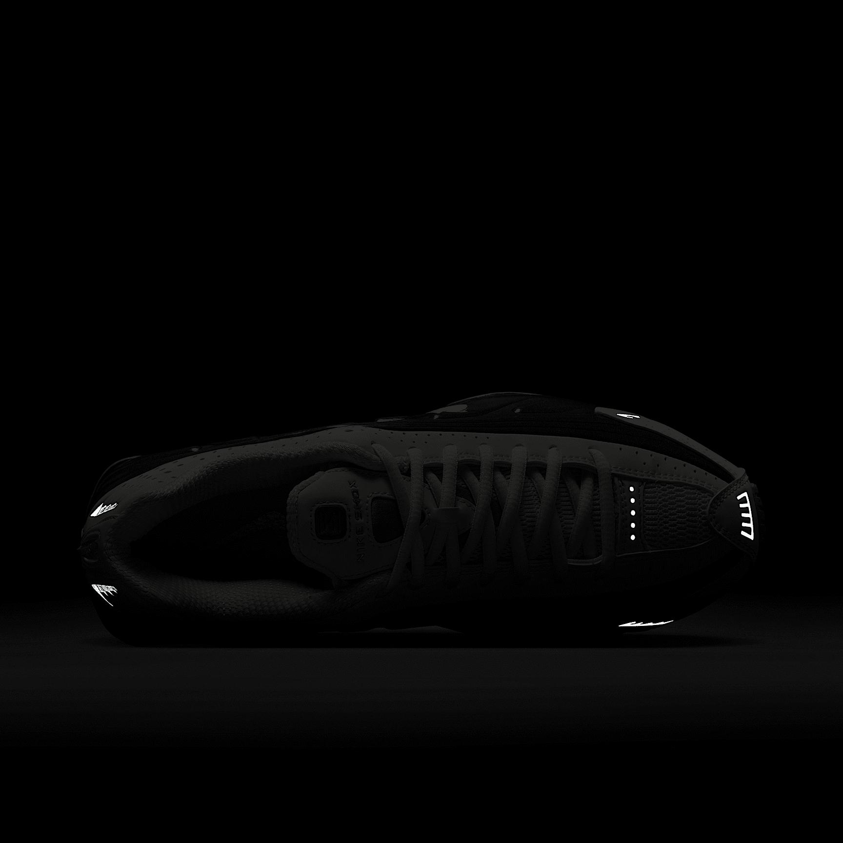 Womens Nike Shox R4 Casual Shoes Product Image