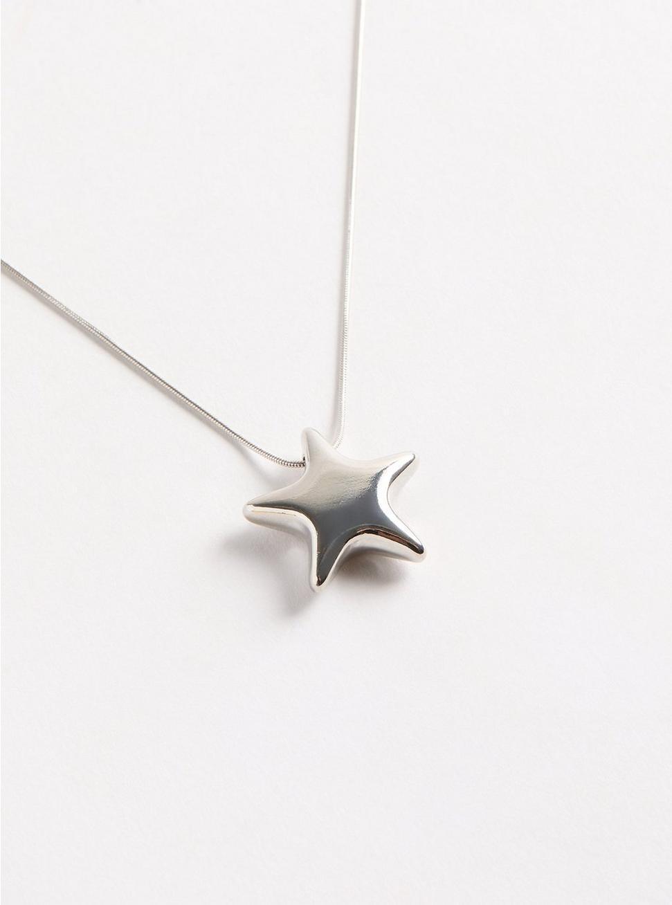Puffy Star Necklace Product Image