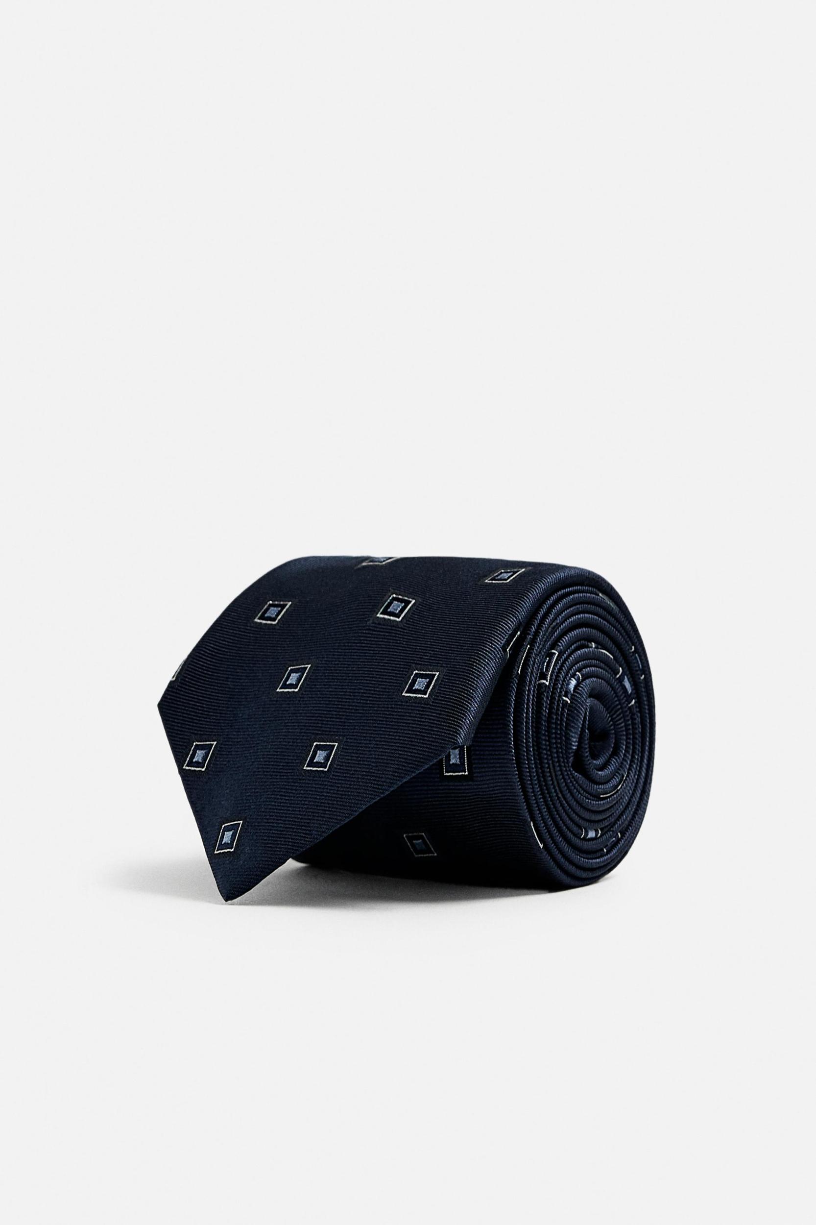 100% SILK GEOMETRIC PRINT TIE Product Image