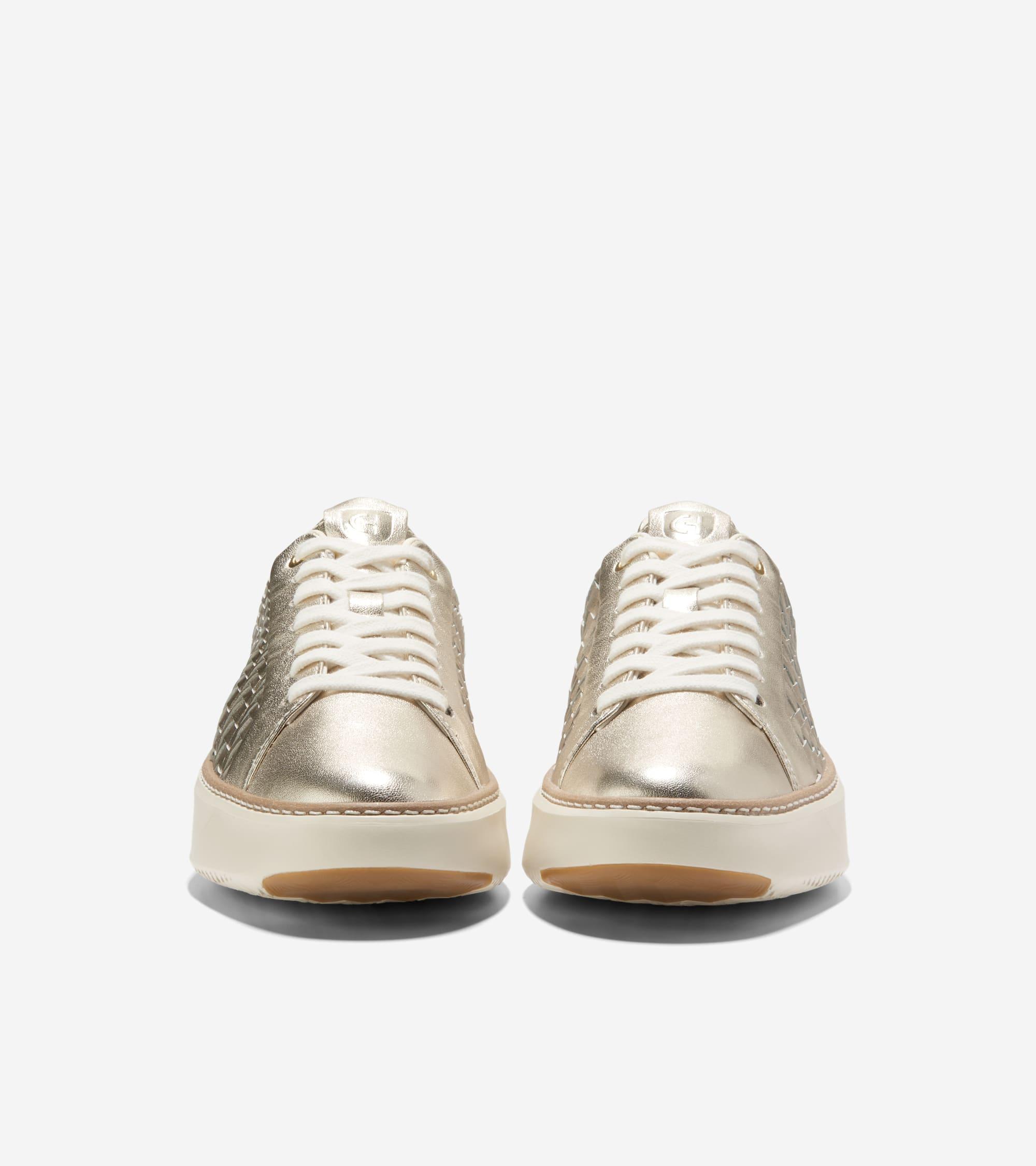 Essential Pouch Product Image