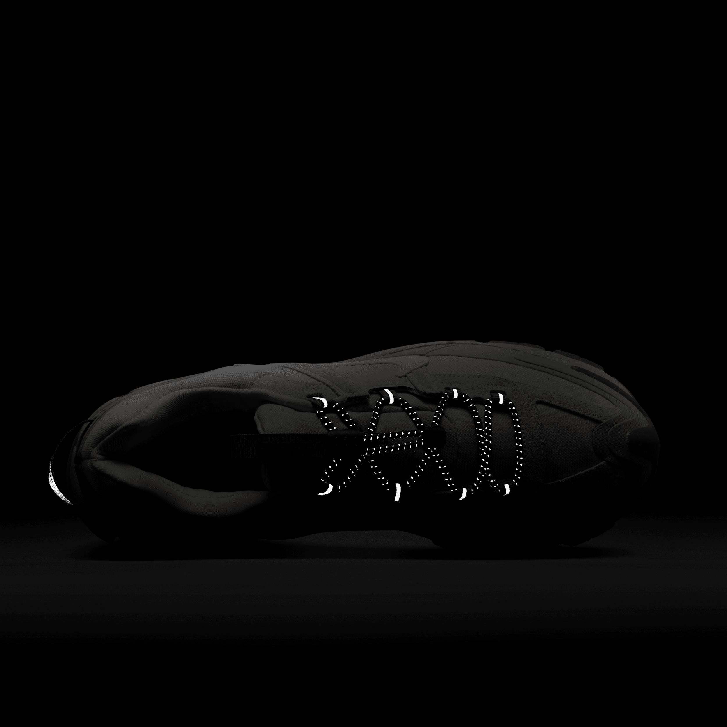 Mens Nike Zoom Vomero Roam Casual Shoes Product Image