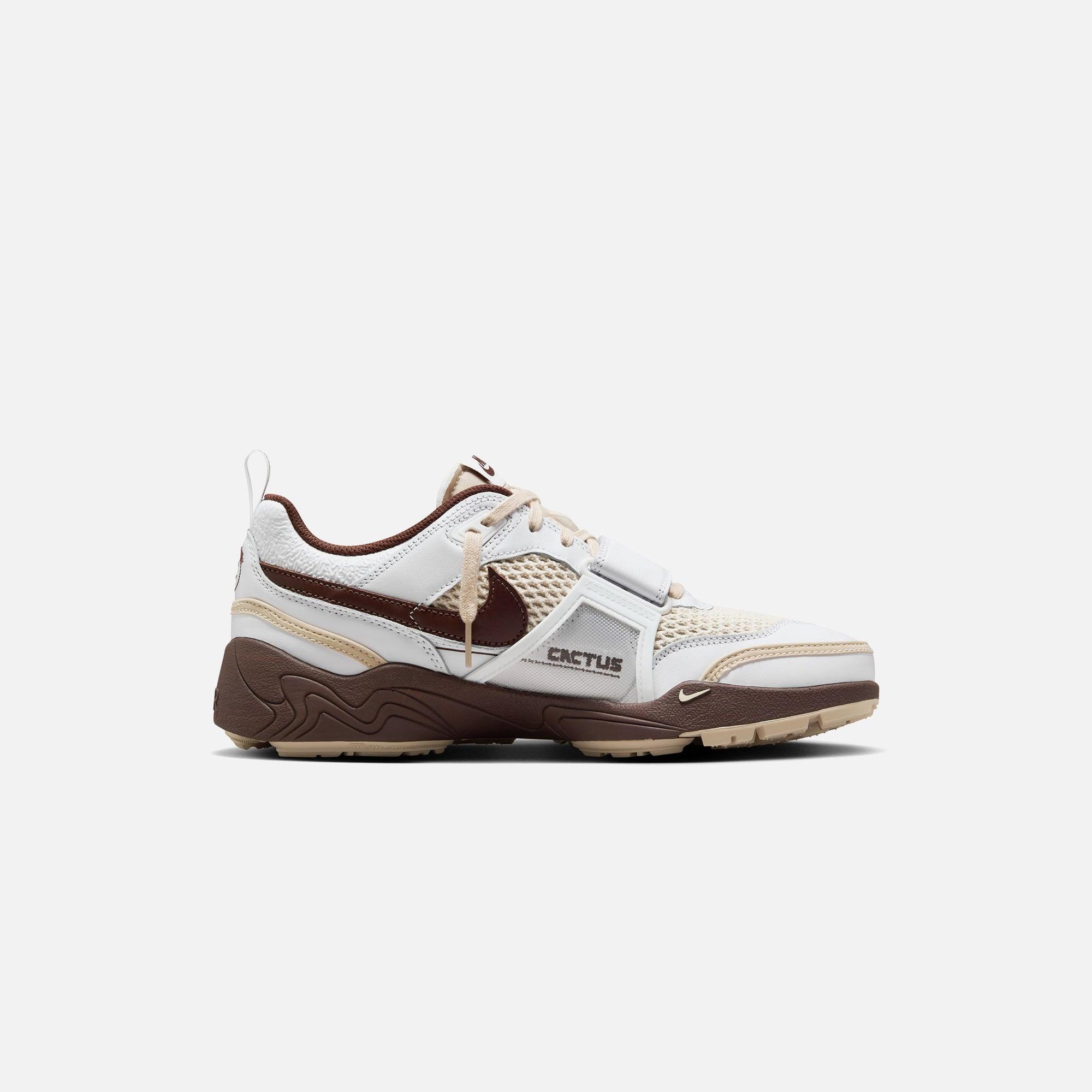 Nike x Travis Scott Jumpman Jack Zoom Field Jaxx - White / Light Chocolate Male Product Image