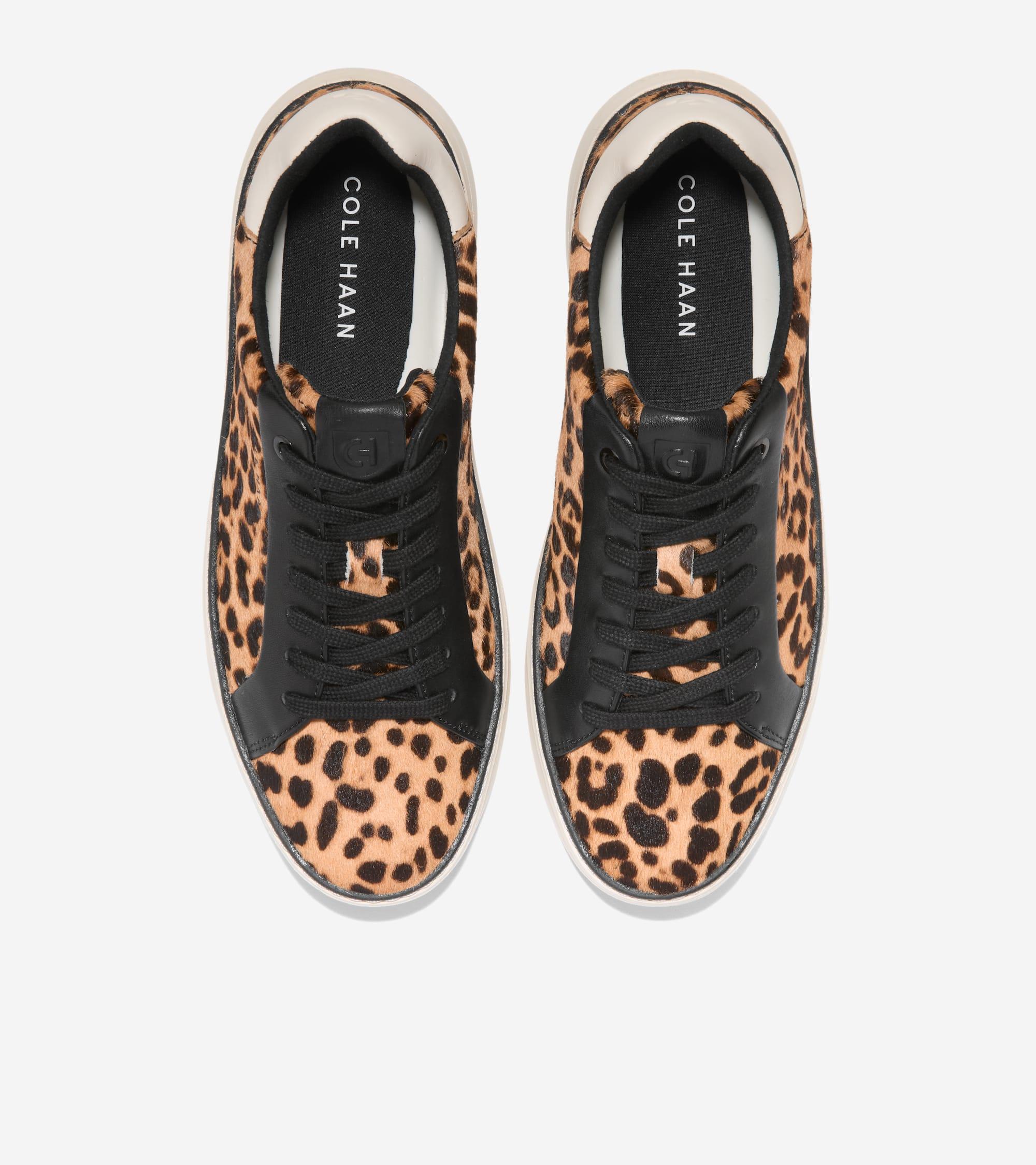 Women's Daniella Chain Shoulder Bag Product Image