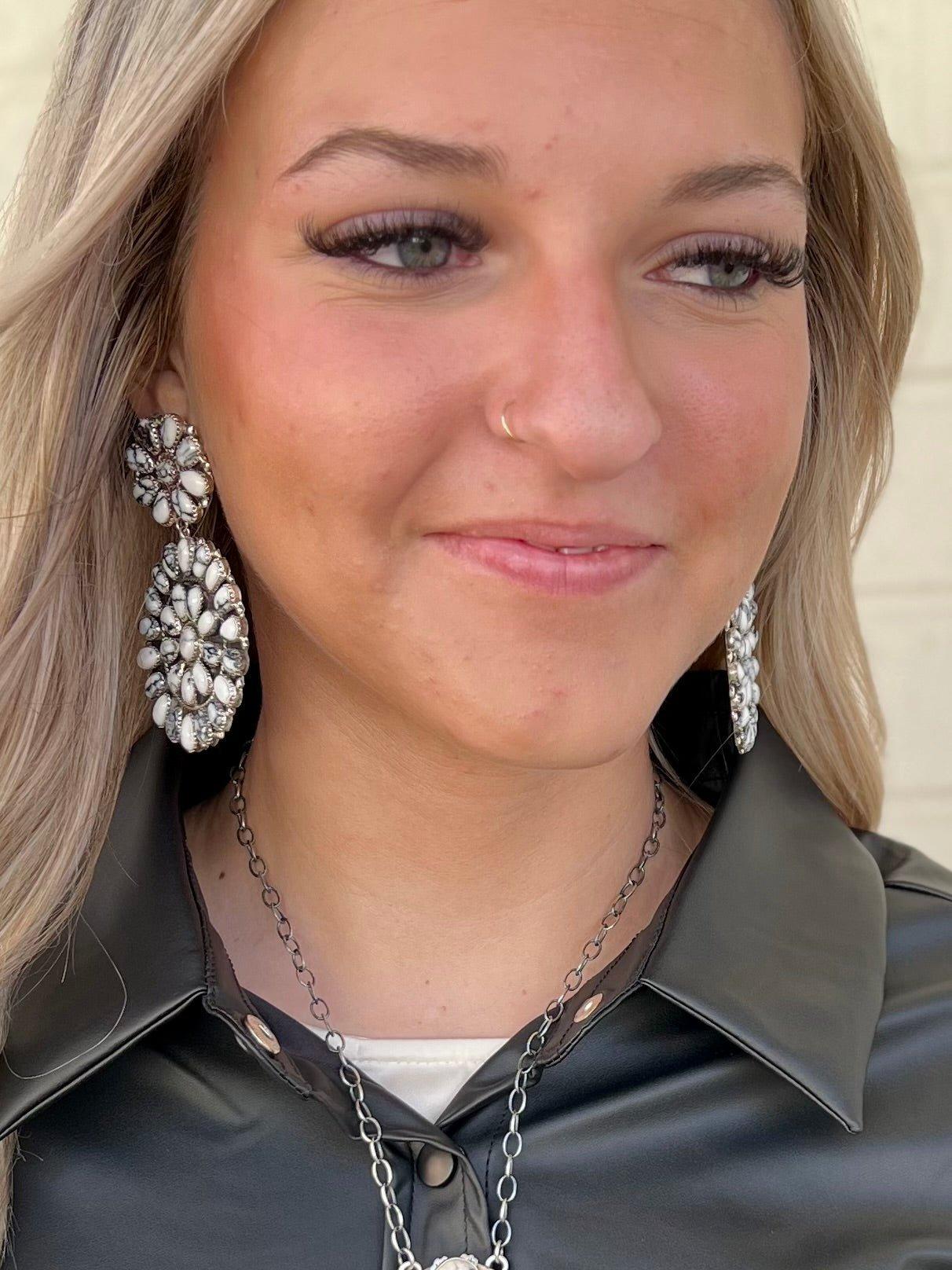 Bilaganna Navajo Sterling Silver Earrings Product Image