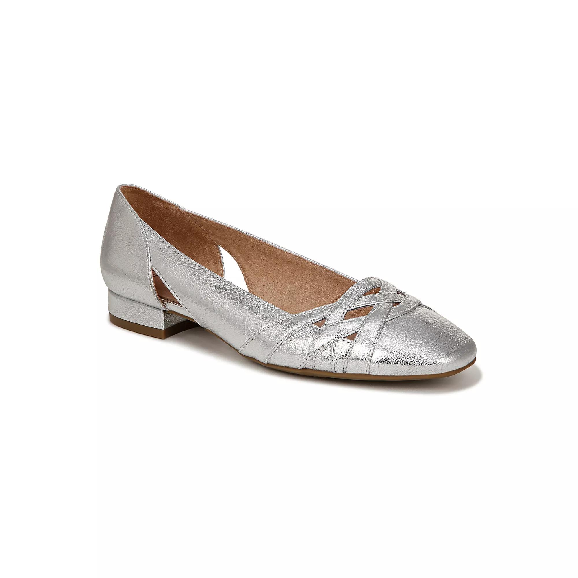 LifeStride Carmen Womens Cutout Flats Product Image