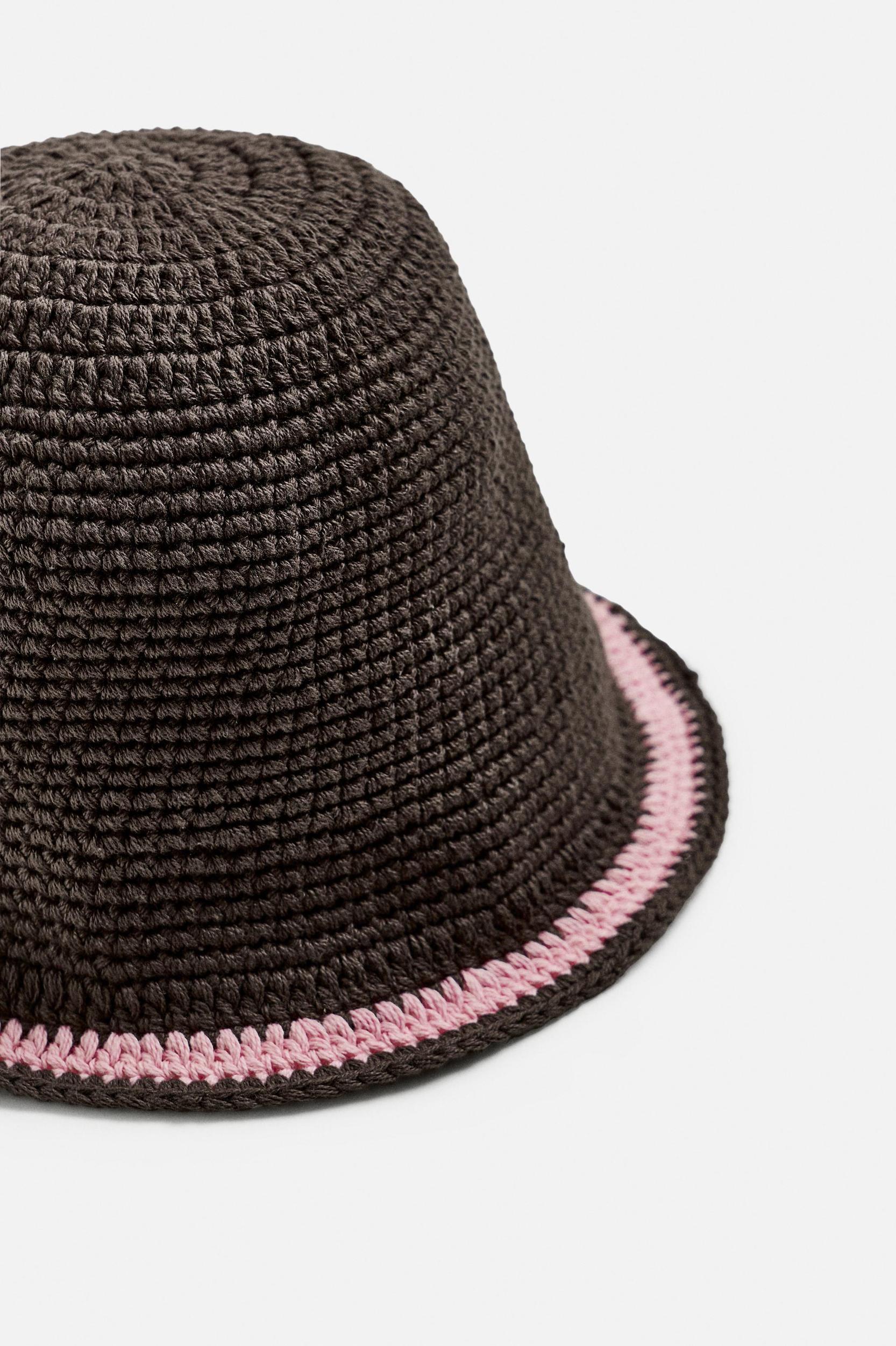 CROCHET BAND BUCKET HAT Product Image
