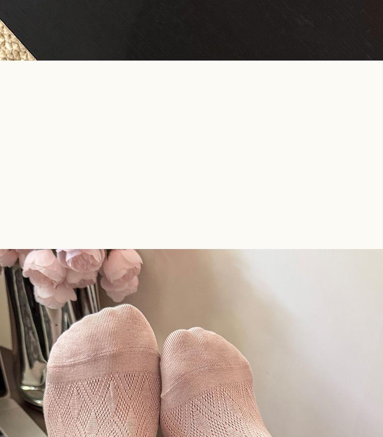 Set of 4 Pairs: Plain No Show Socks Product Image