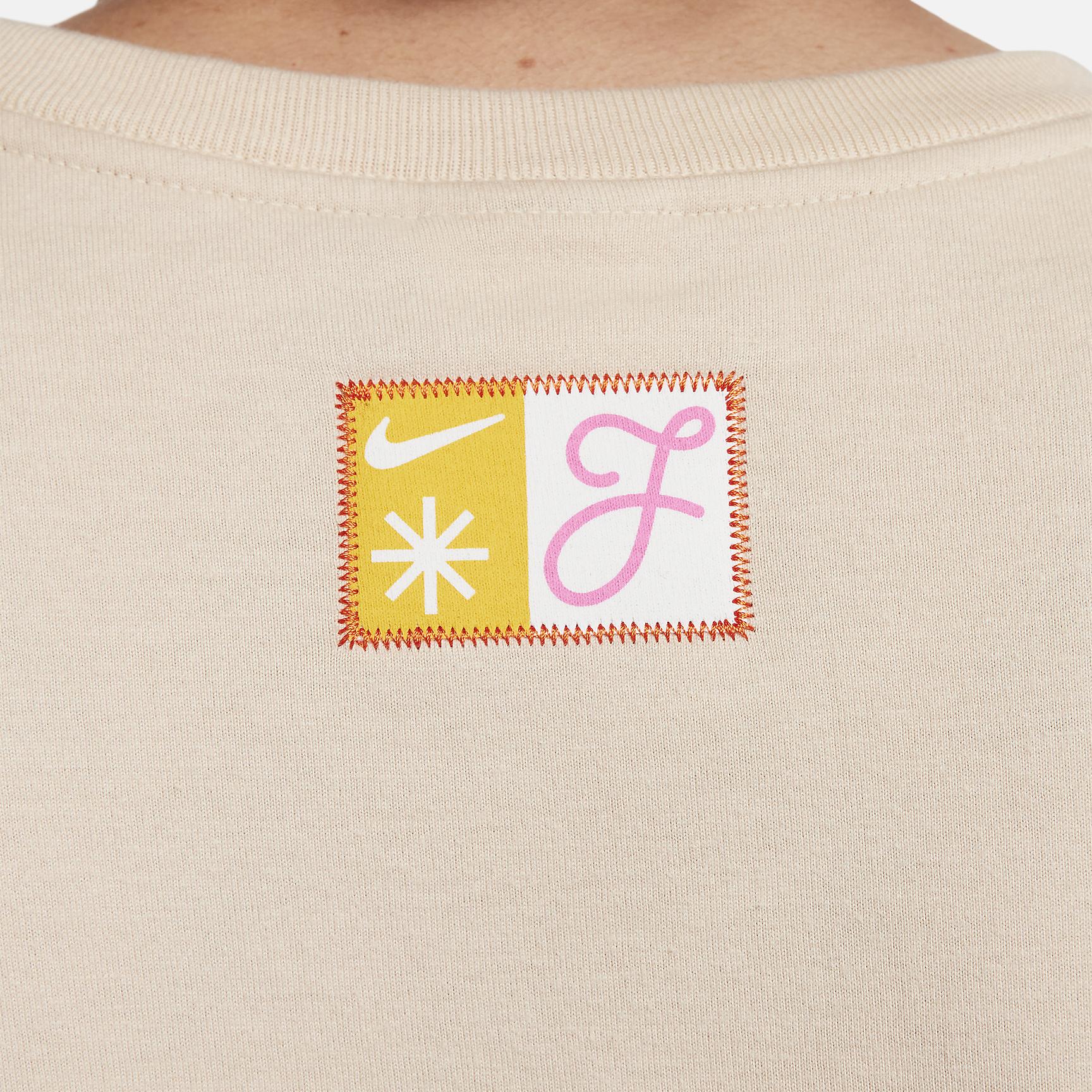 Nike Sportswear Familia Men's T-Shirt Product Image