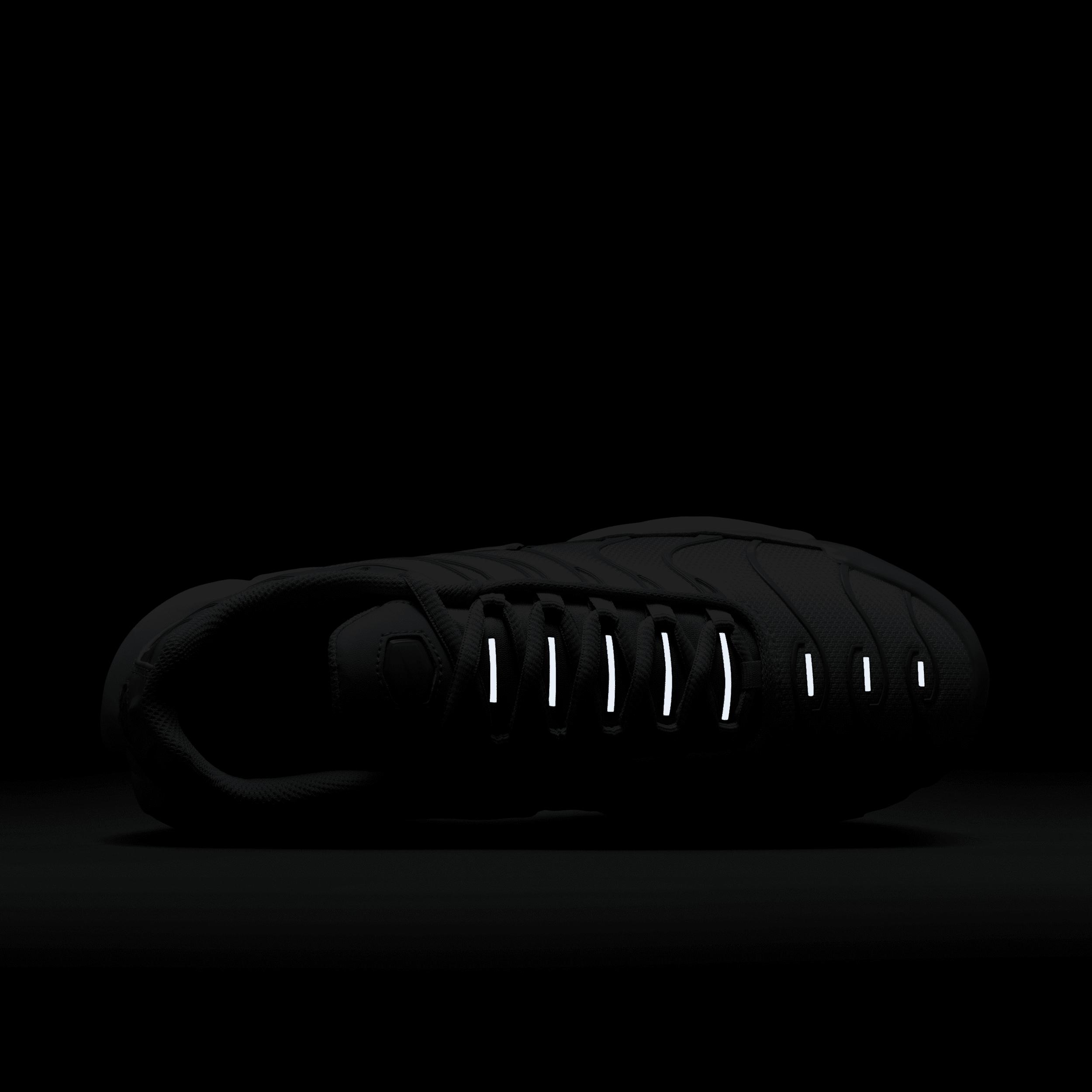 Nike Womens Air Max Plus Shoes | DZ3670-004 Product Image