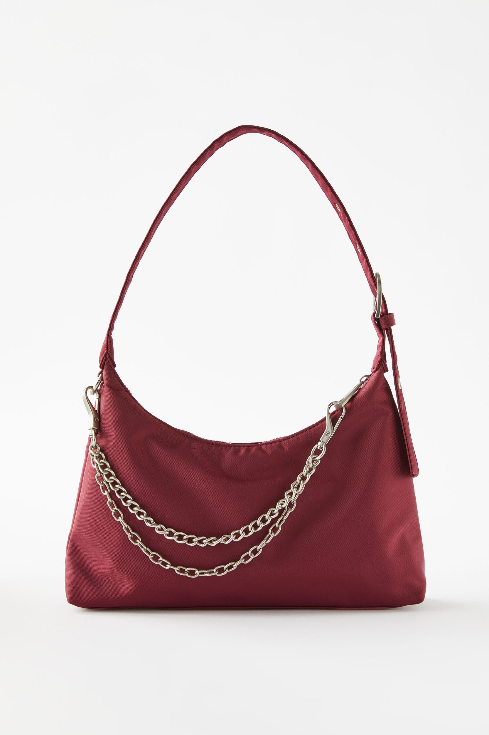 Kai Chain Underarm Bag Product Image