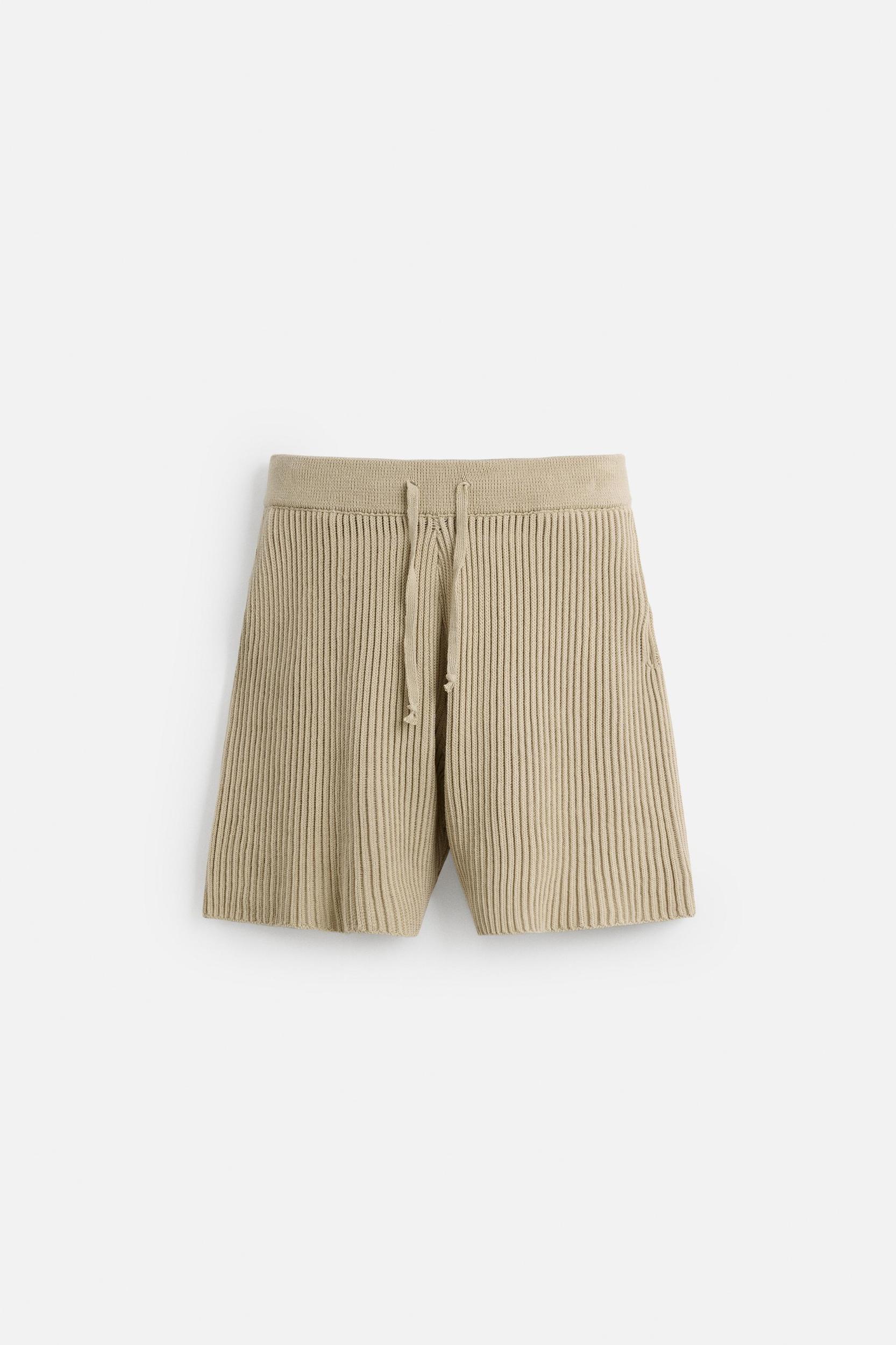 RELAXED FIT RIBBED SHORTS Product Image