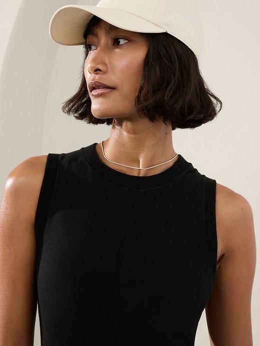 Ascent Seamless Tank Product Image