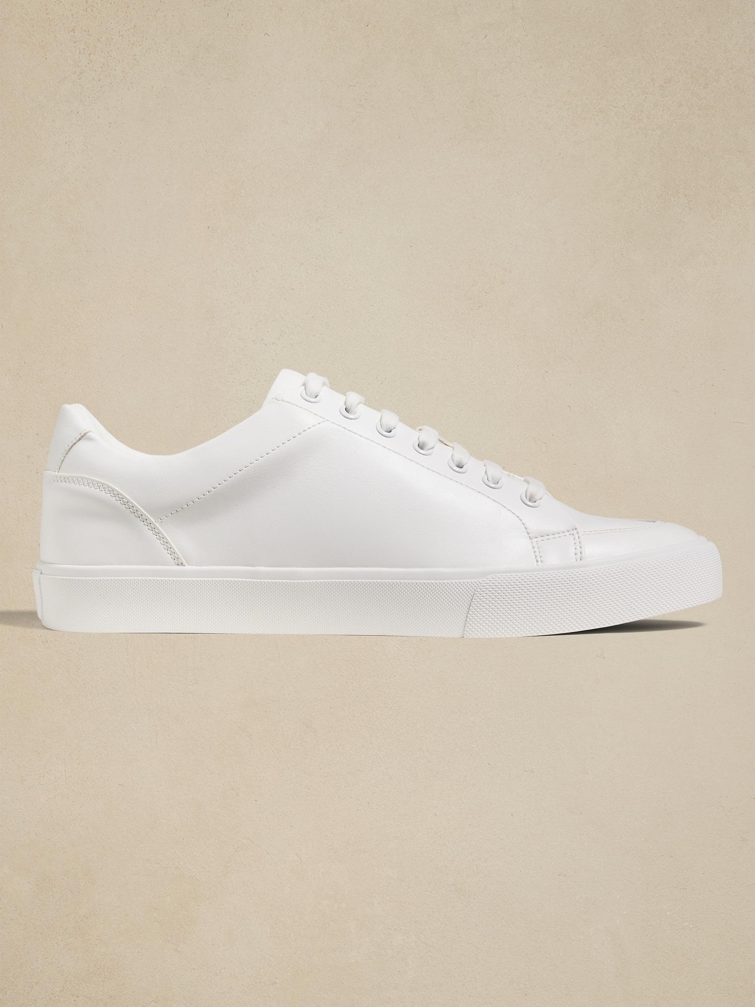 Pieced Toe Detail Lace-Up Casual Sneaker Product Image