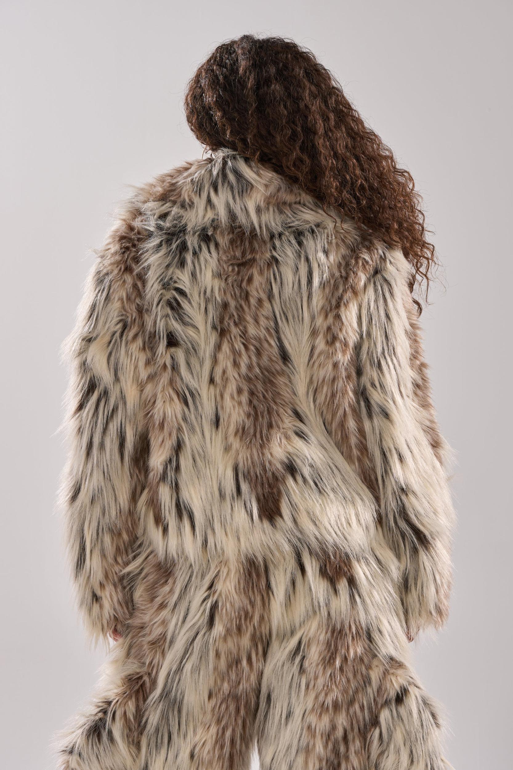 PARTICULAR TASTE FAUX FUR Product Image