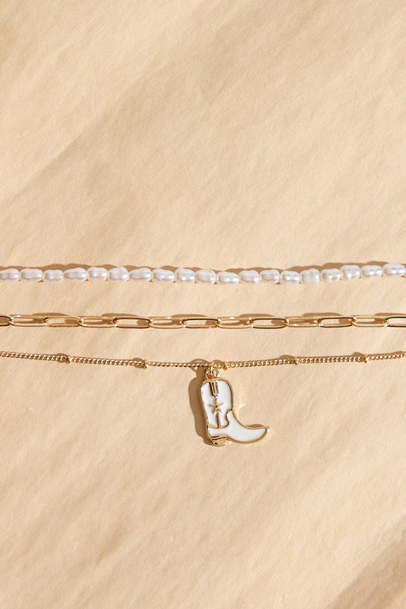 Cowboy Pearl Necklace Product Image