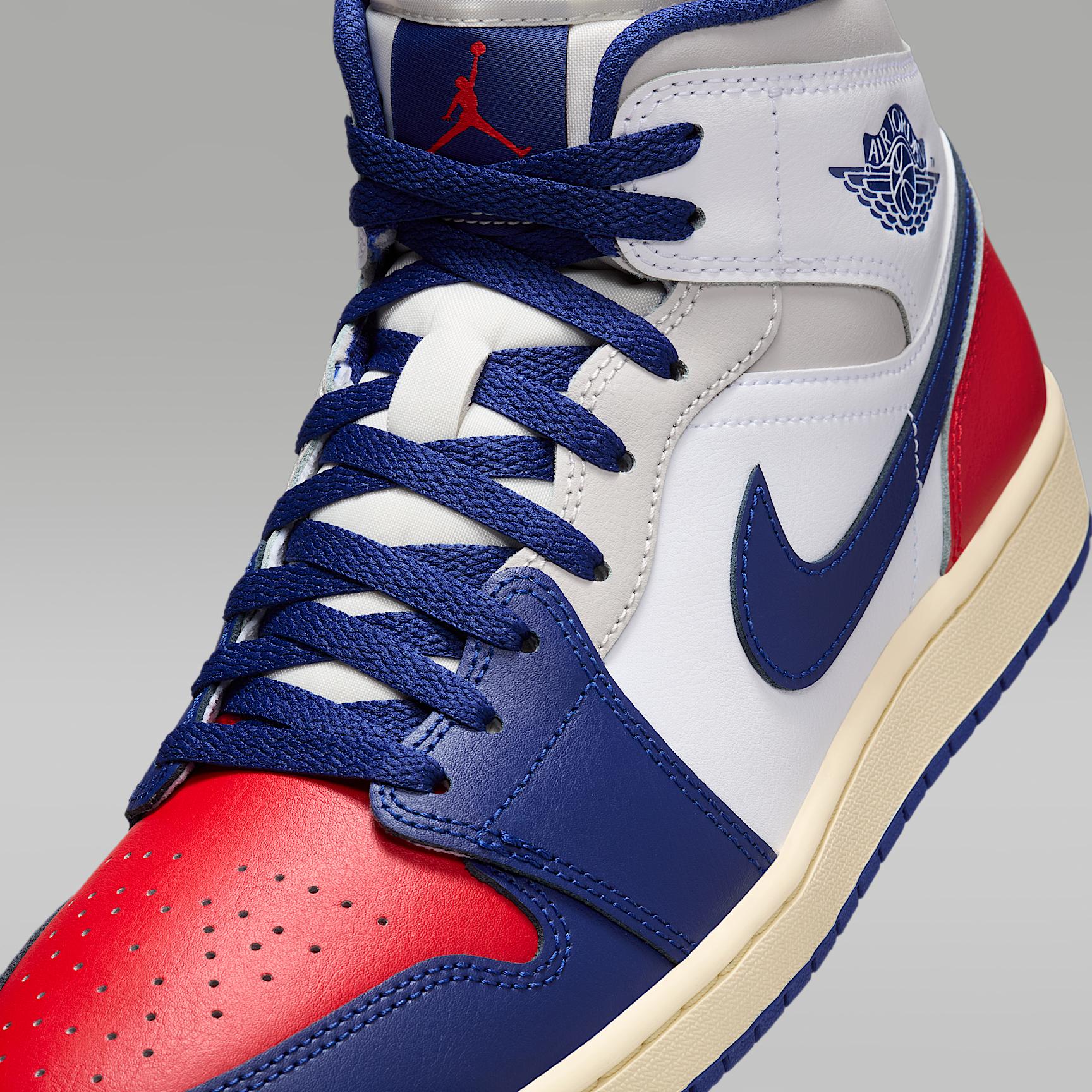 Mens Air Jordan 1 Mid Shoes | DQ8426-102 Product Image