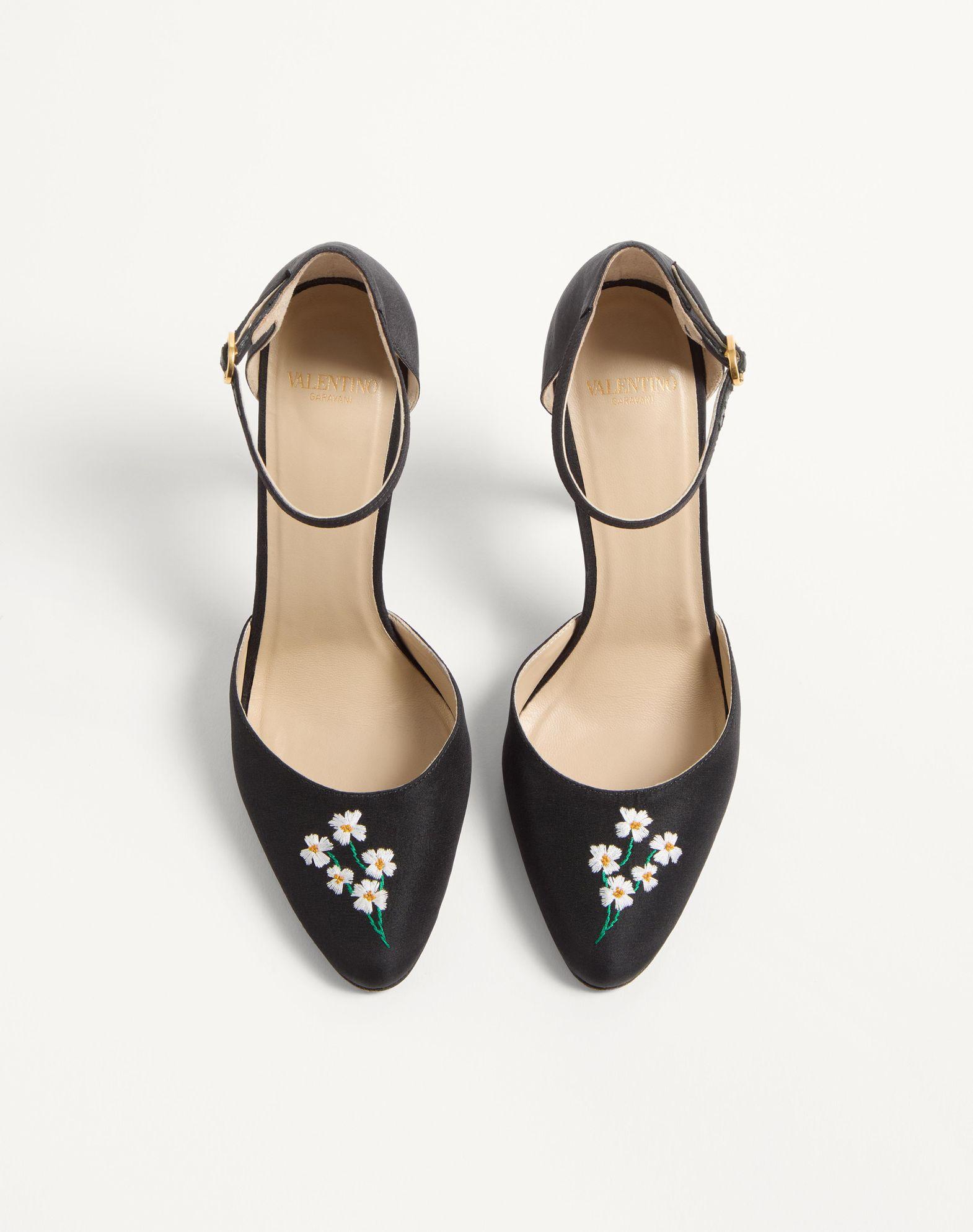Hi Dolly Fabric Pumps With Floral Embroidery 105Mm Product Image