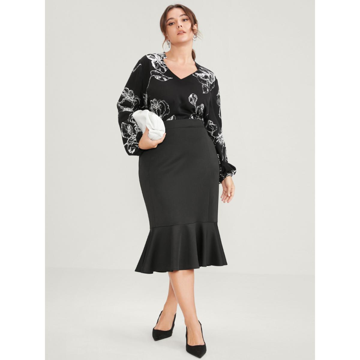 Plus Size Black Floral Printed Lantern Sleeve V Neck Blouse Women Office Long Sleeve V-neck Work Blouses BloomChic 22-24/3X Product Image