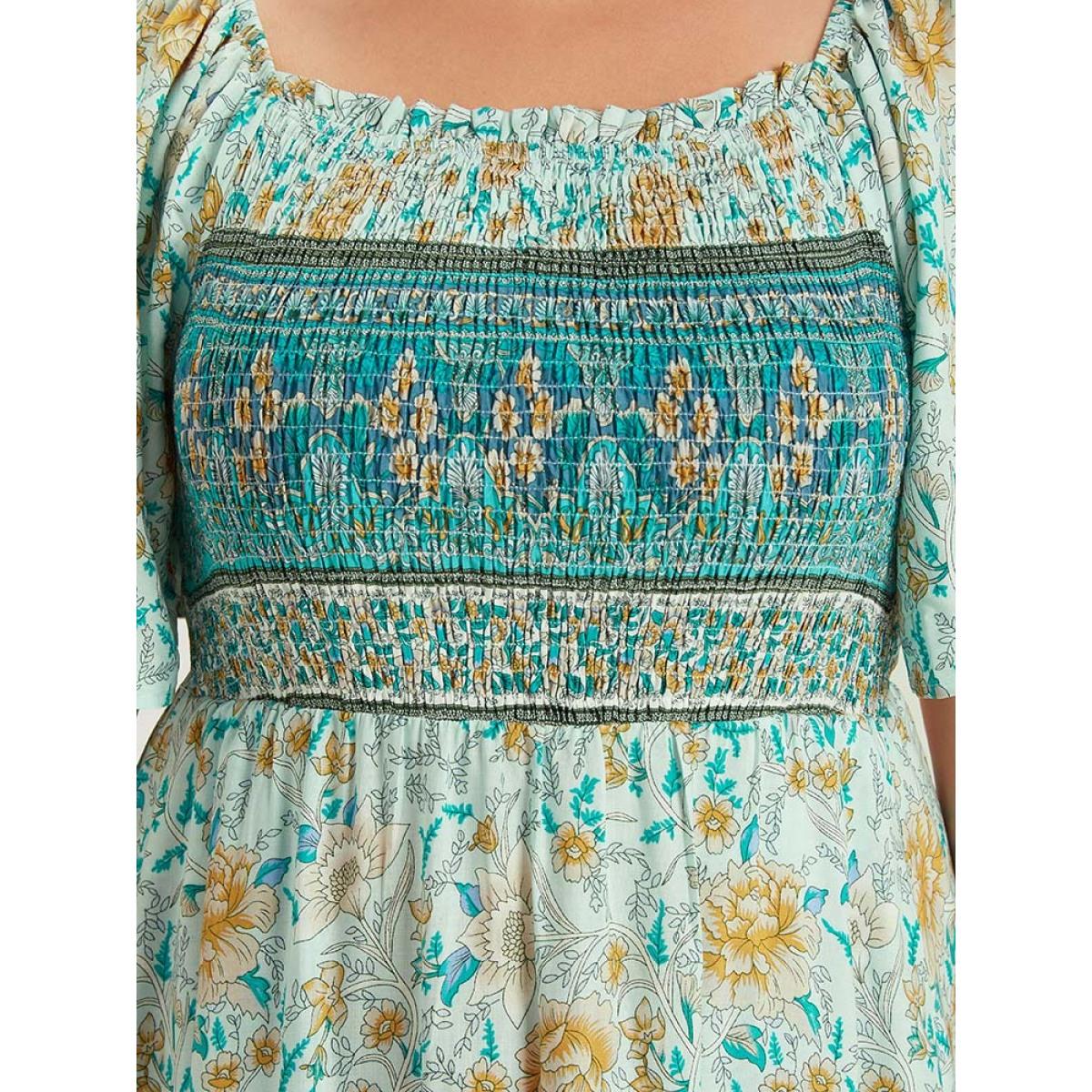 Plus Size Floral Print Shirred Square Neck Dress Turquoise Women Vacation Gathered Square Neck Short sleeve Curvy Midi Dress BloomChic 26/4X Product Image