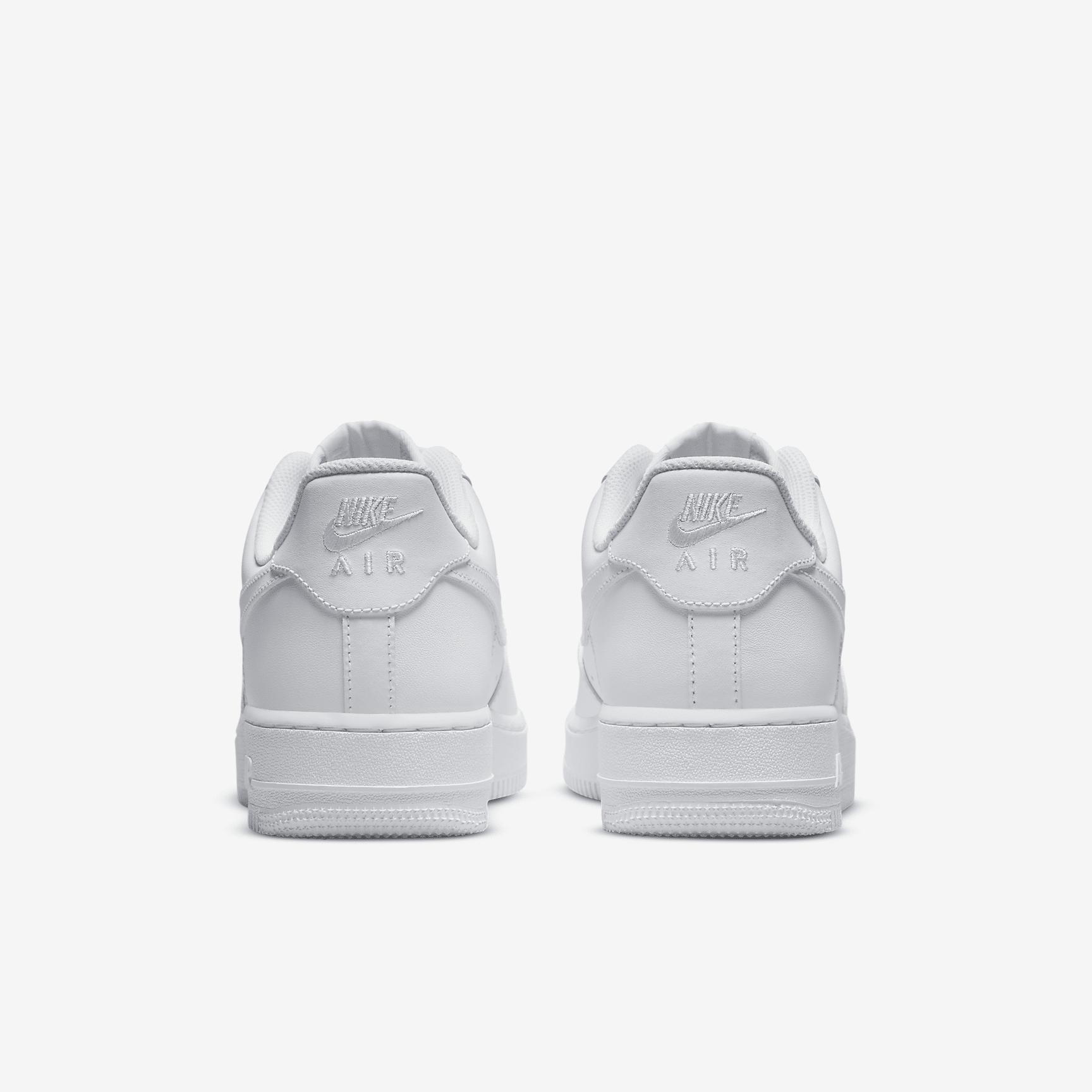 Nike Mens Air Force 1 07 Shoes | CW2288-111 Product Image