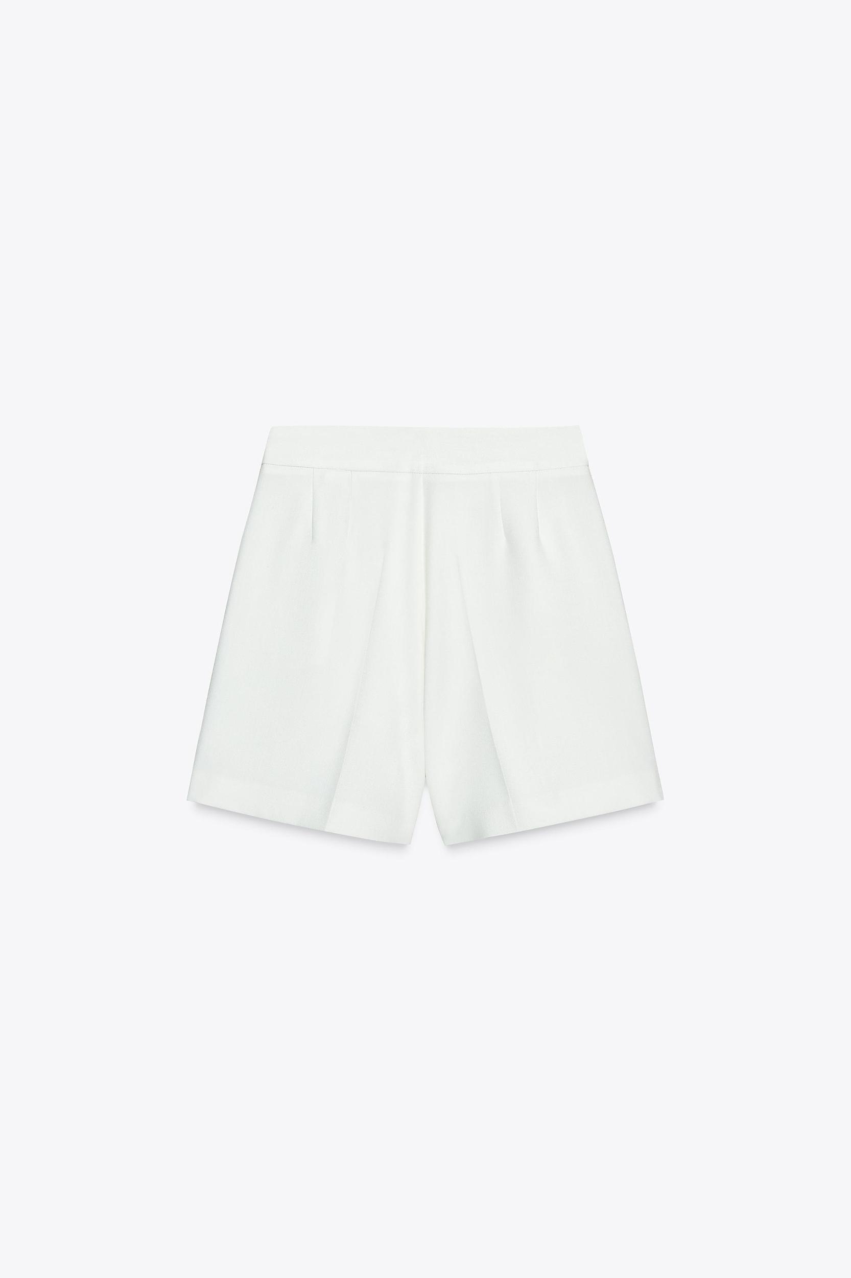 HIGH-WAISTED PLEATED SHORTS Product Image
