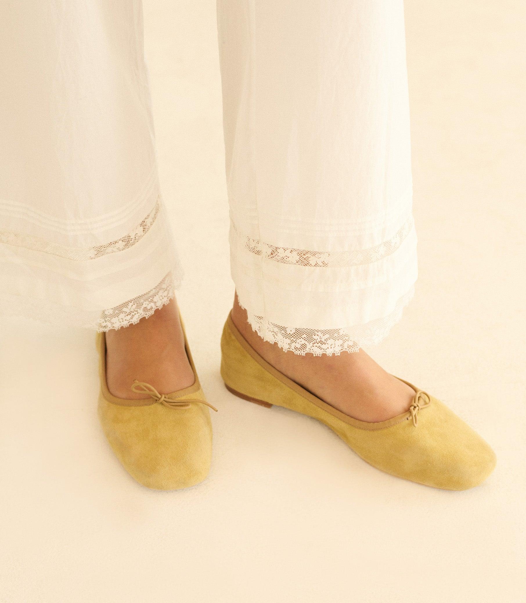 LAVONA PANT -- POWDER Product Image