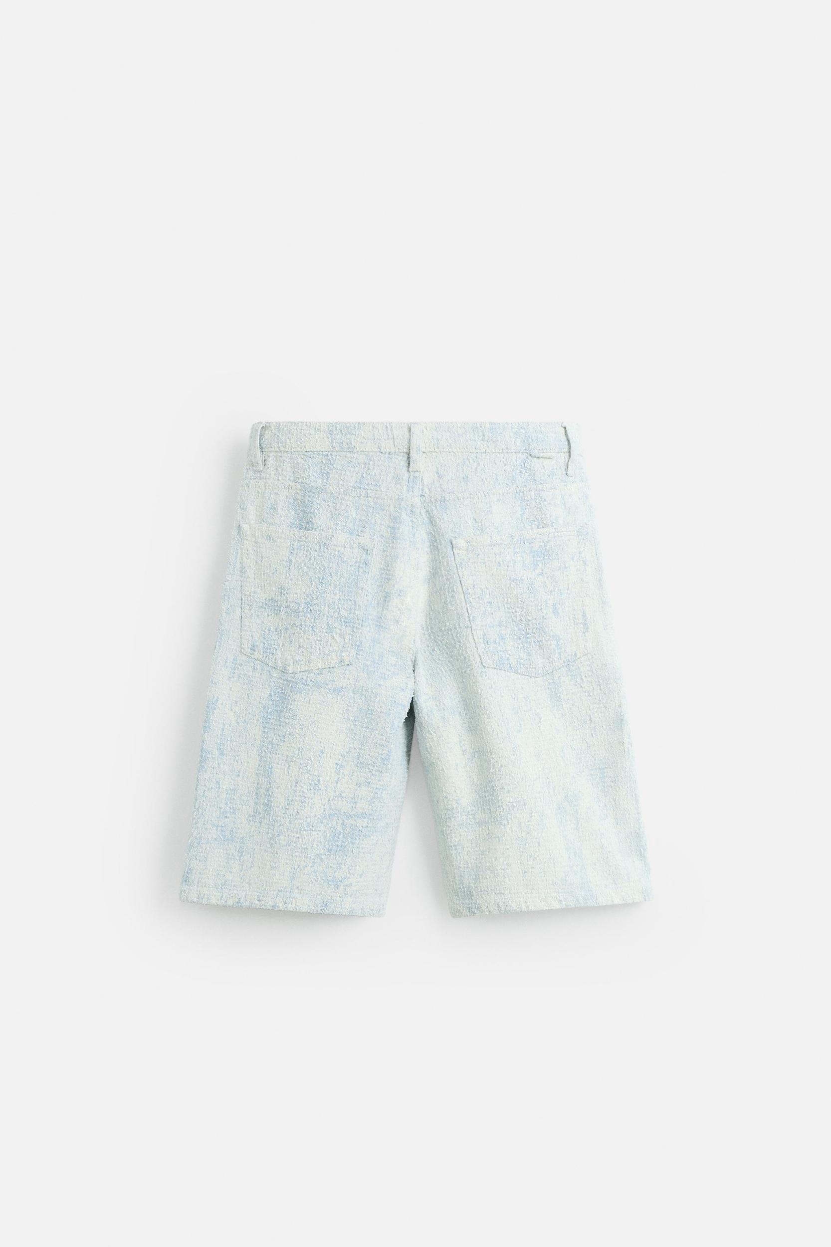 SCRATCHED BAGGY FIT DENIM SHORTS Product Image