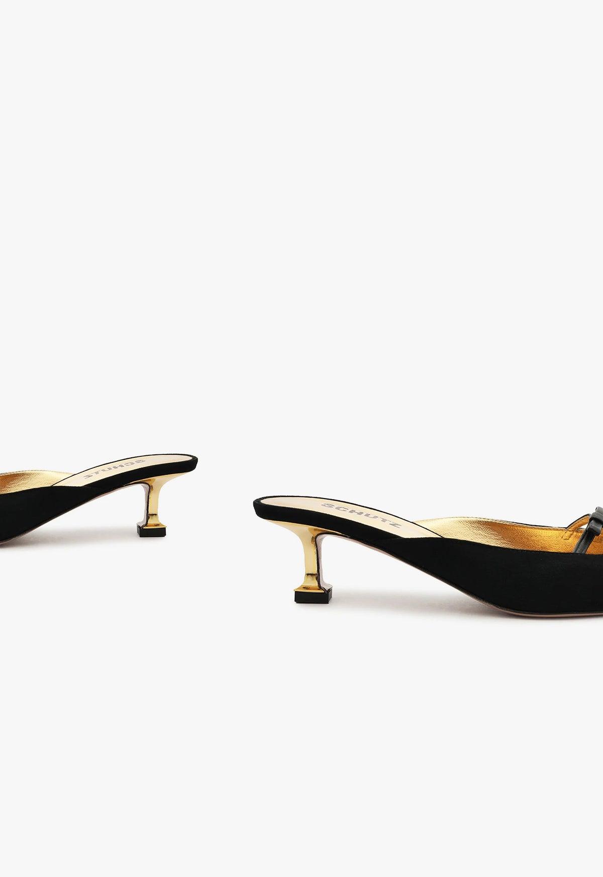 Alessia Mid Pump Female Product Image