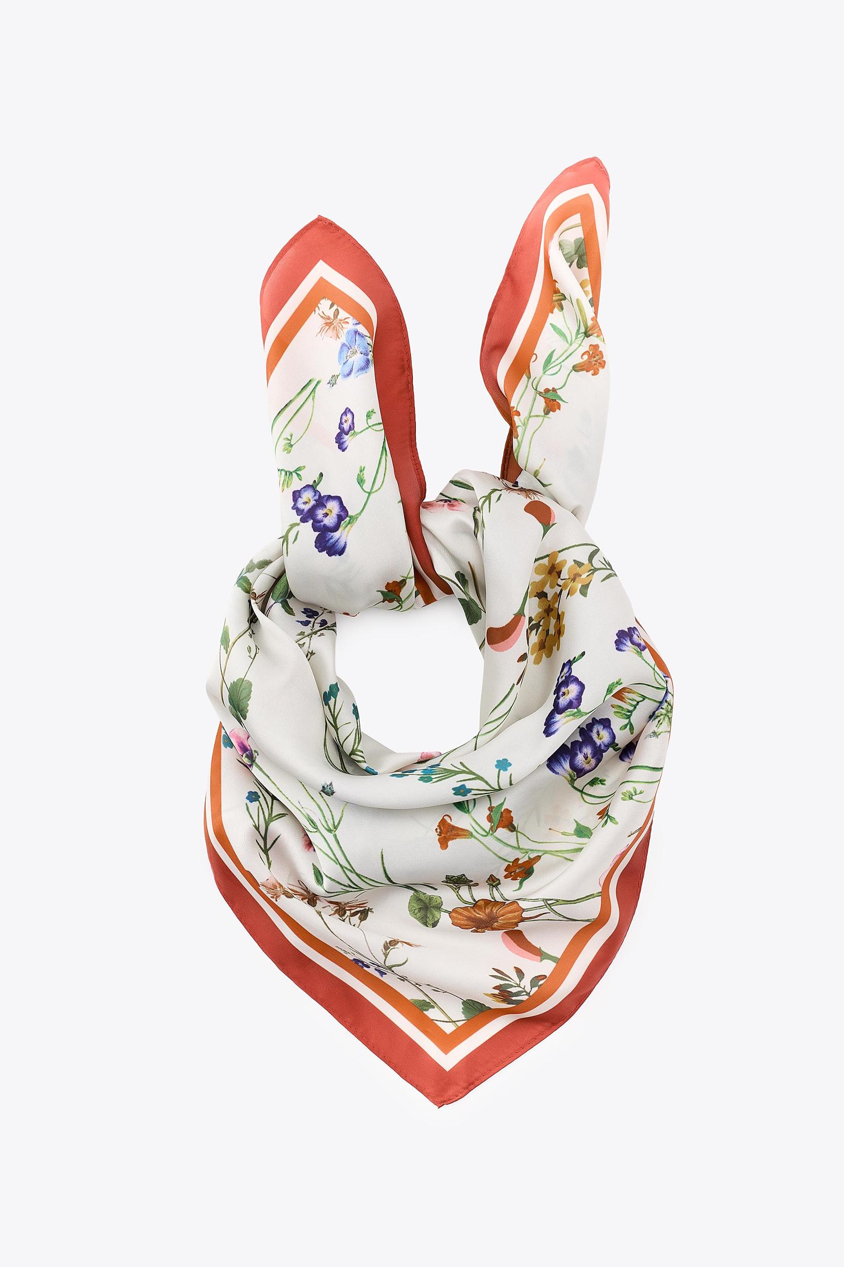 CONTRAST FLORAL PRINT SCARF Product Image