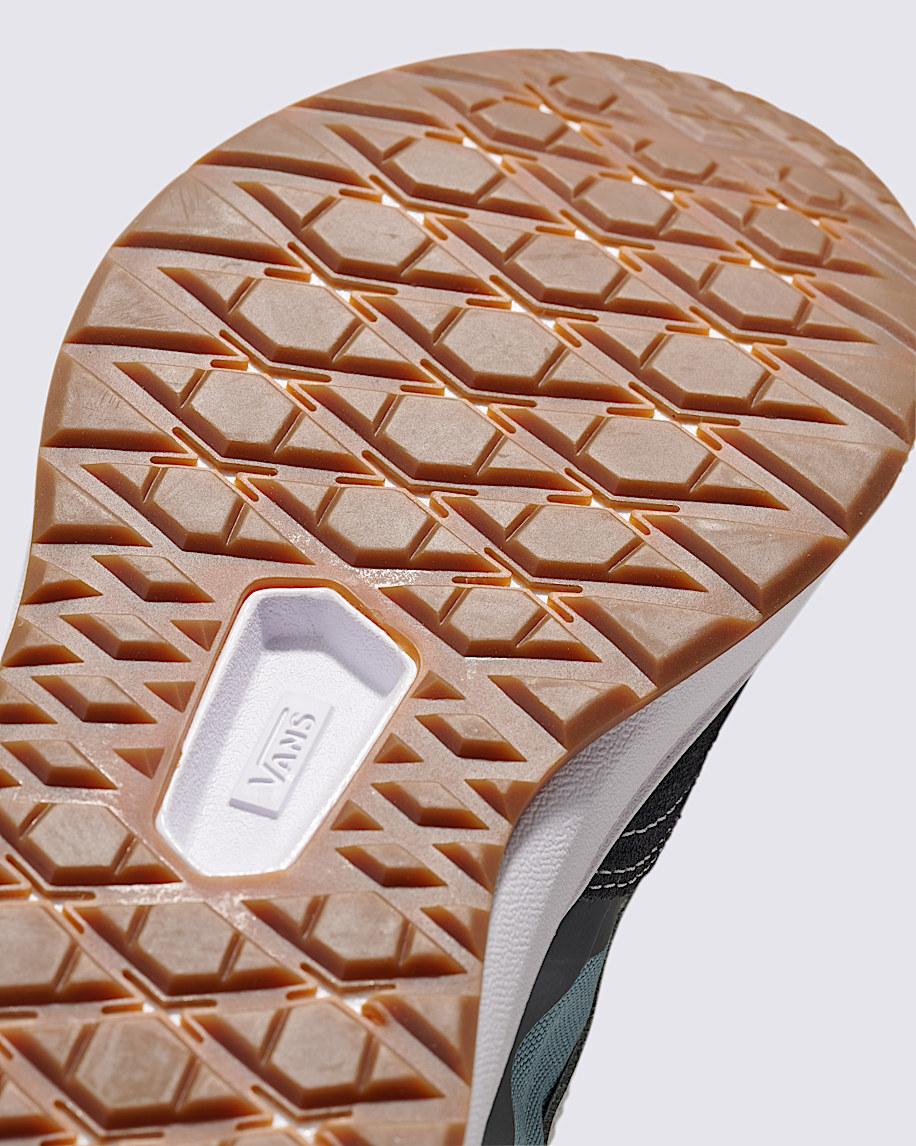 UltraRange 2.0 Shoe in Nine Iron Grey / Light Blue| Vans US Product Image