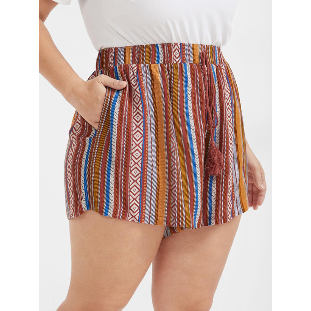 Plus Size Bandana Printed Pocket Knot Waist Shorts Women Multicolor Casual Pocket Dailywear Shorts BloomChic 14-16/1X Product Image