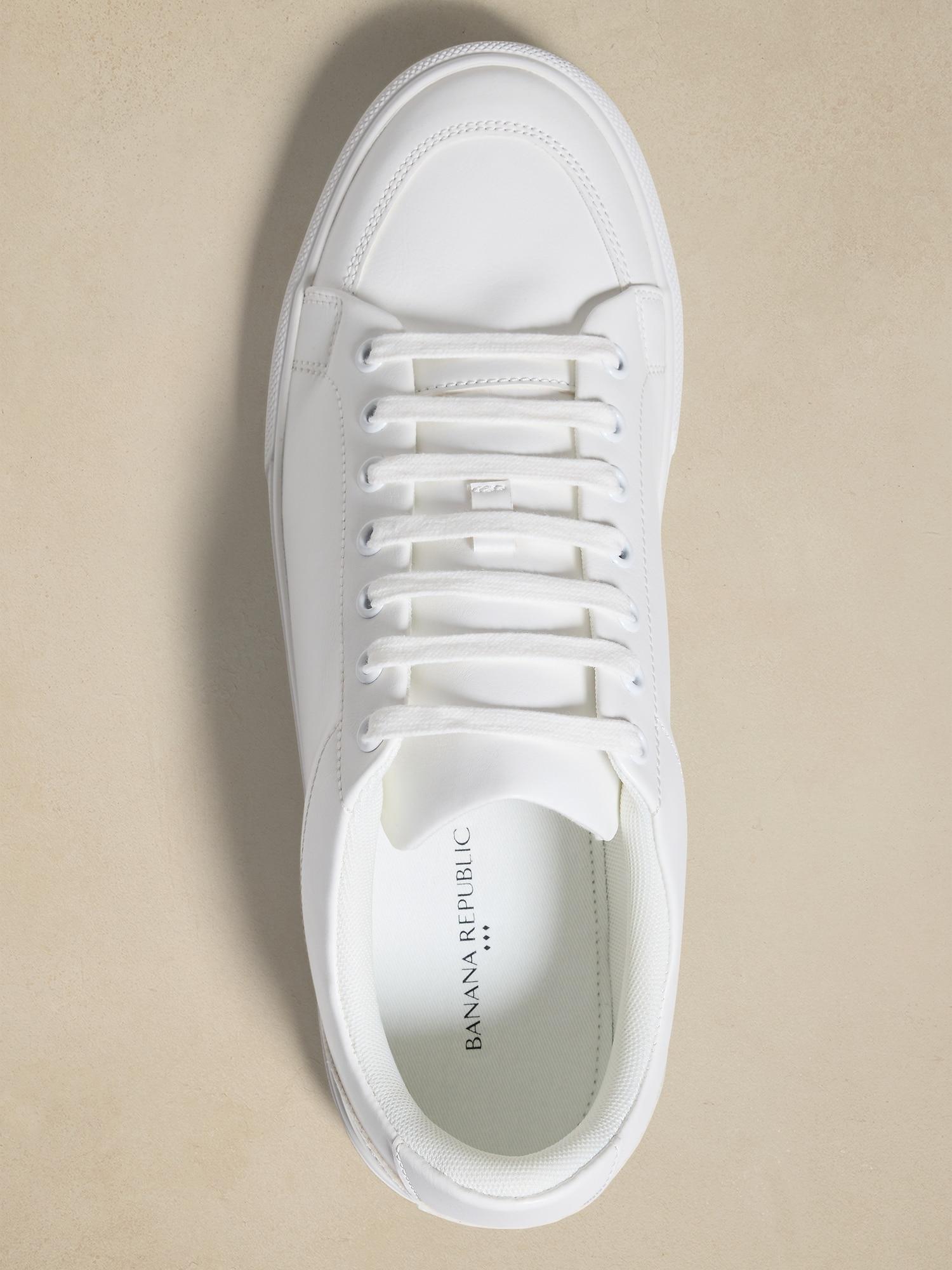 Pieced Toe Detail Lace-Up Casual Sneaker Product Image