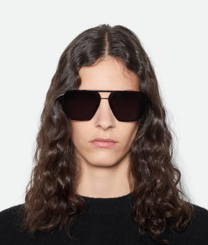 Classic Aviator Sunglasses in Black / Grey Product Image