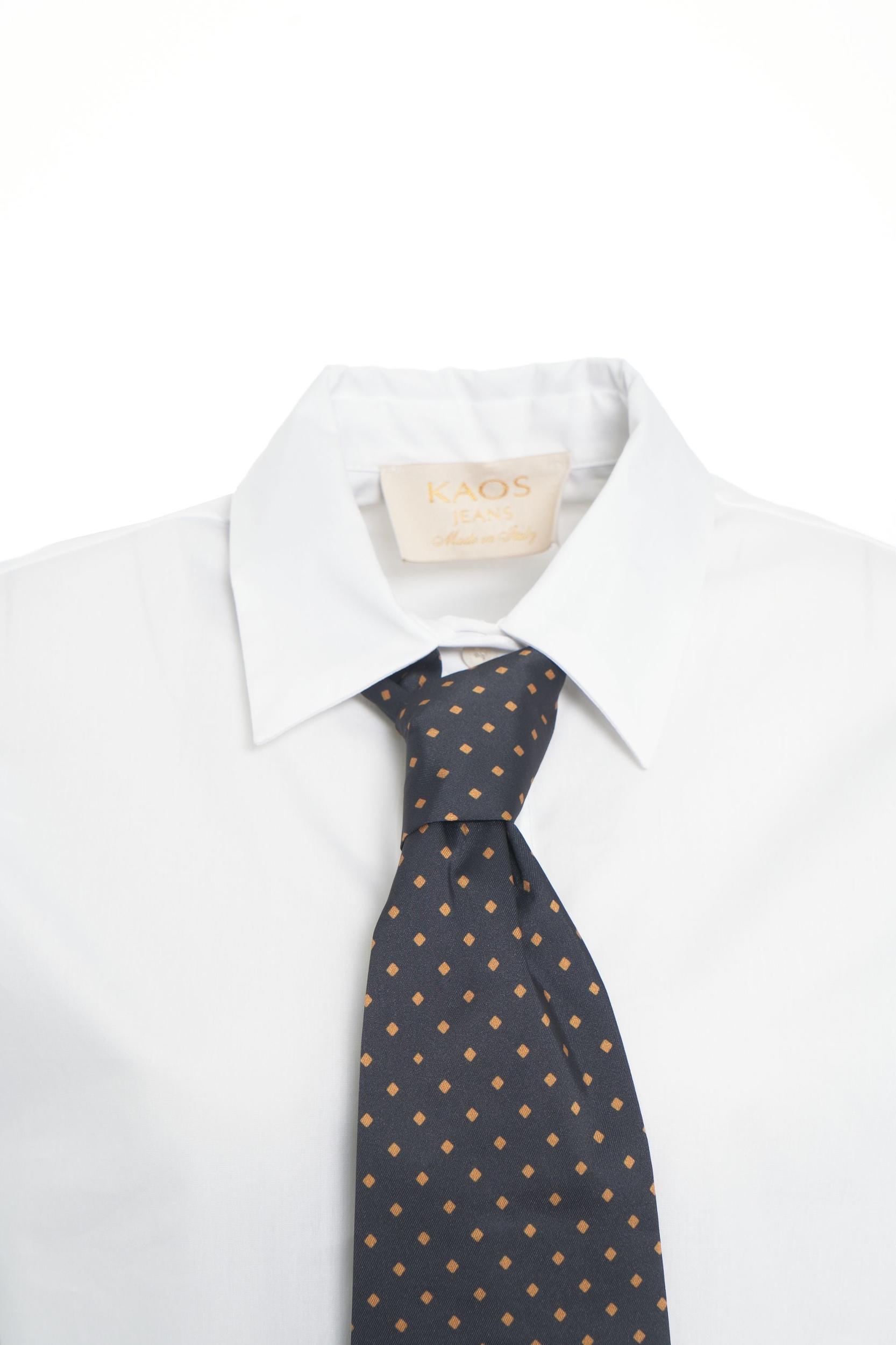 Blouse with tie Product Image