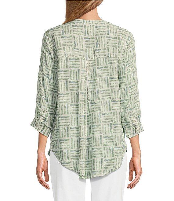 Intro Woven Bok Choy Split V-Neck 3/4 Roll-Tab Sleeve Button-Front Shirt Product Image
