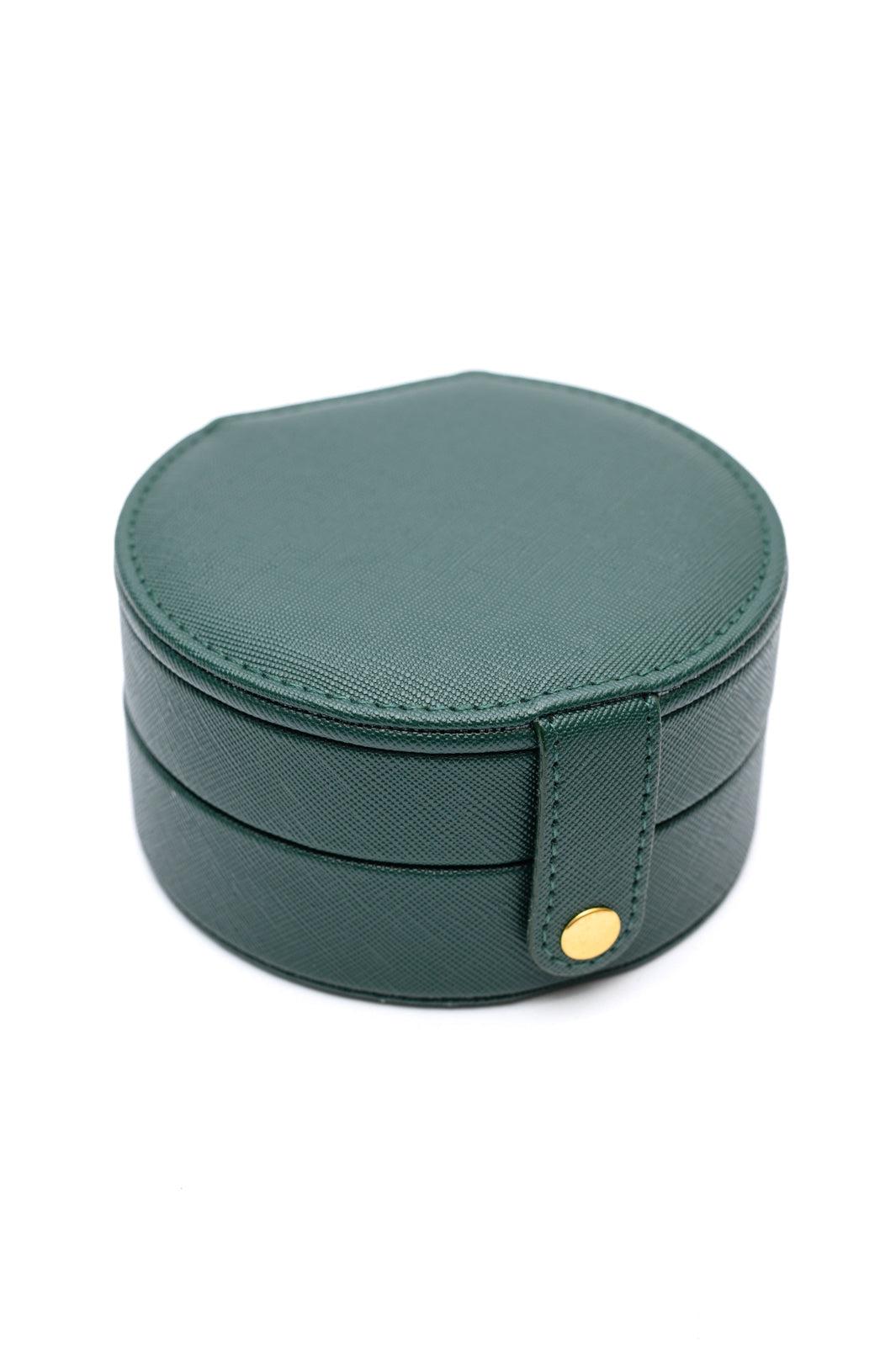 Circular Travel Jewelry Case in Green (Online Exclusive) Product Image
