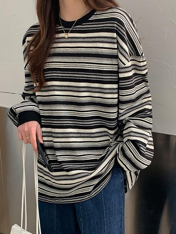 Vintage Striped Crew Neck Pullover Sweater Product Image