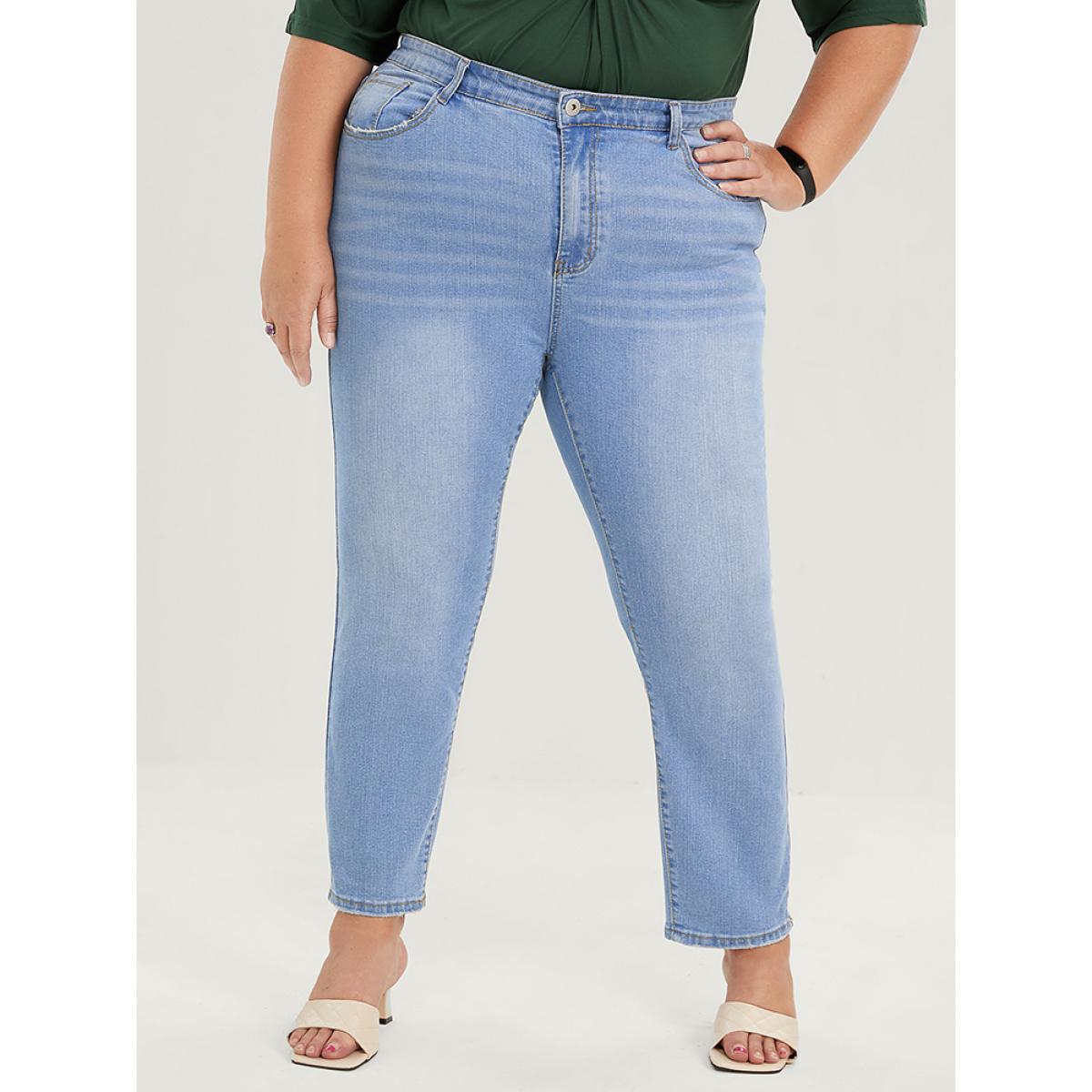 Plus Size Straight Very Stretchy Mid Rise Light Wash Jeans Women LightBlue Casual Plain Pocket High stretch Pocket Jeans BloomChic 24/3X Product Image