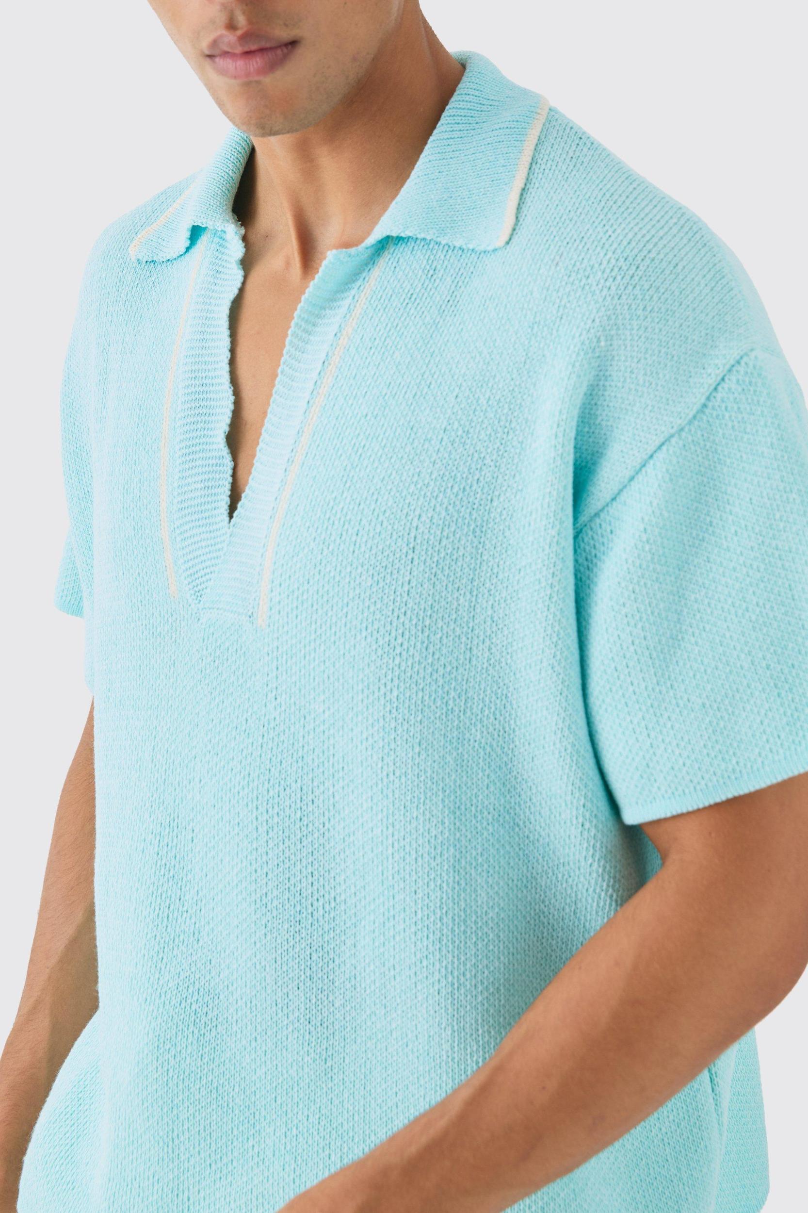 Regular Fit V Neck Knitted Polo With Tipping | boohooMAN USA Product Image