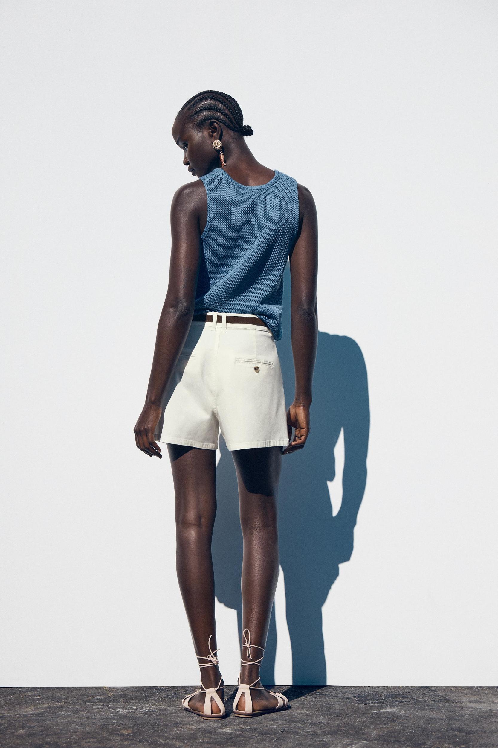 PLEATED SHORTS WITH BELT Product Image
