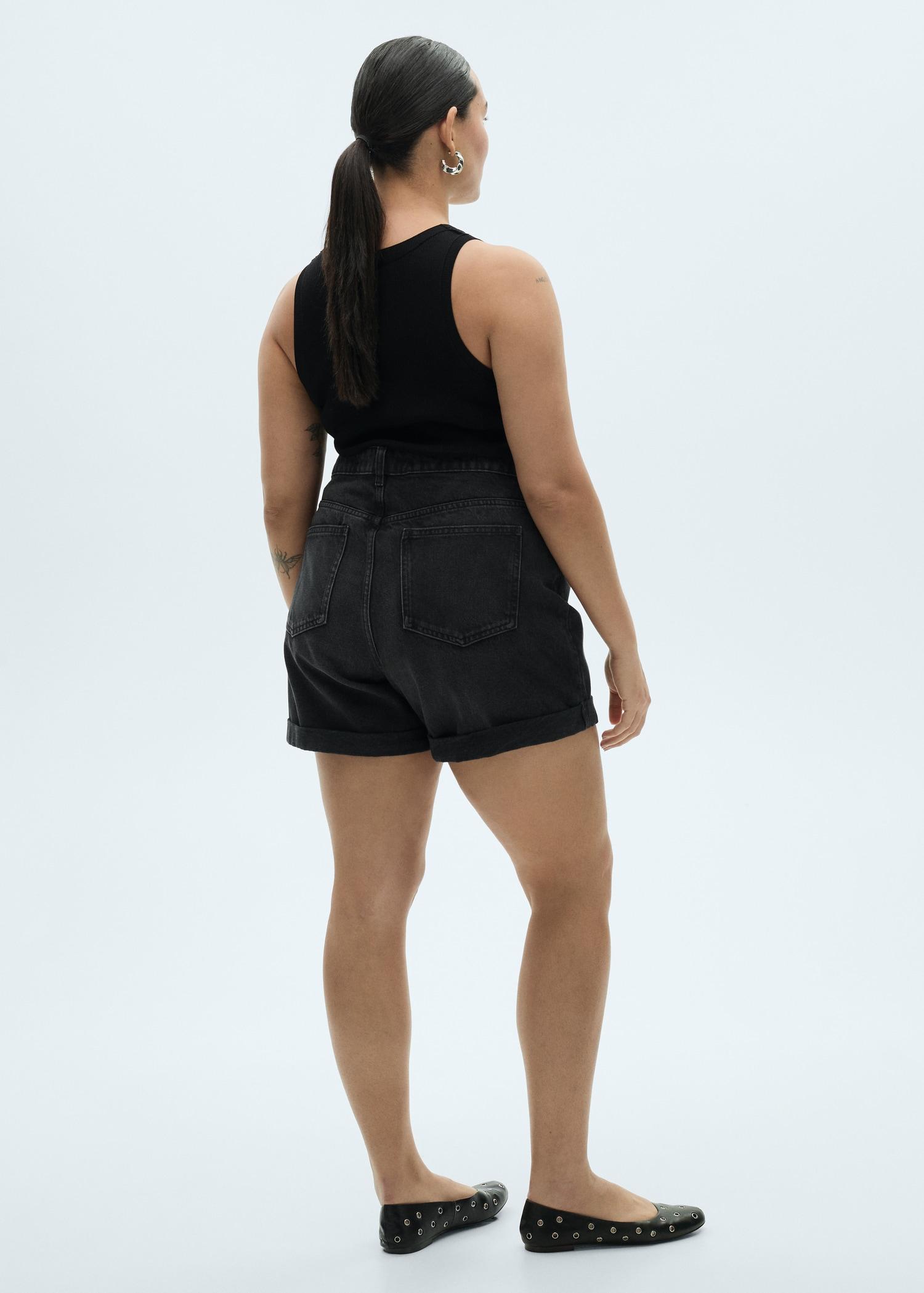 High-waisted mom-fit denim shorts - Women | MANGO USA Product Image