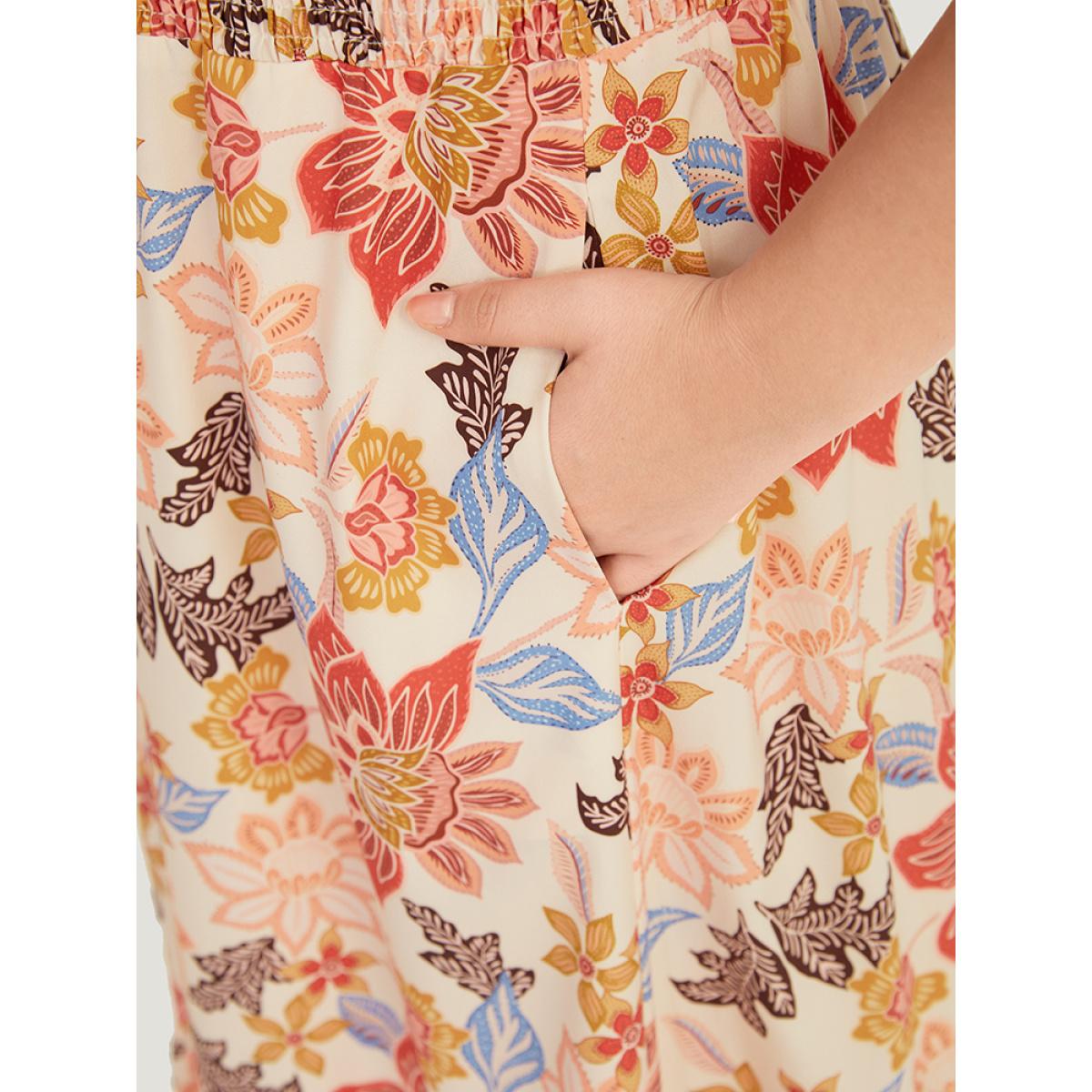 Plus Size Floral Print Shirred Pocket Notched Ruffled Hem Dress MistyRose Women Vacation Printed Notched collar Short sleeve Curvy Midi Dress BloomChic 30/6X Product Image