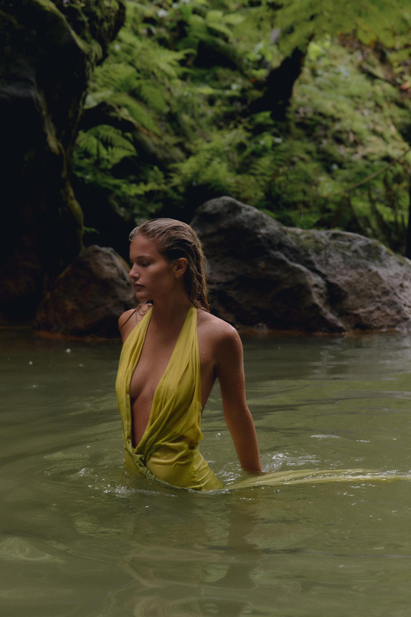 LONG FLORAL PRINT KNOTTED DRESS Product Image