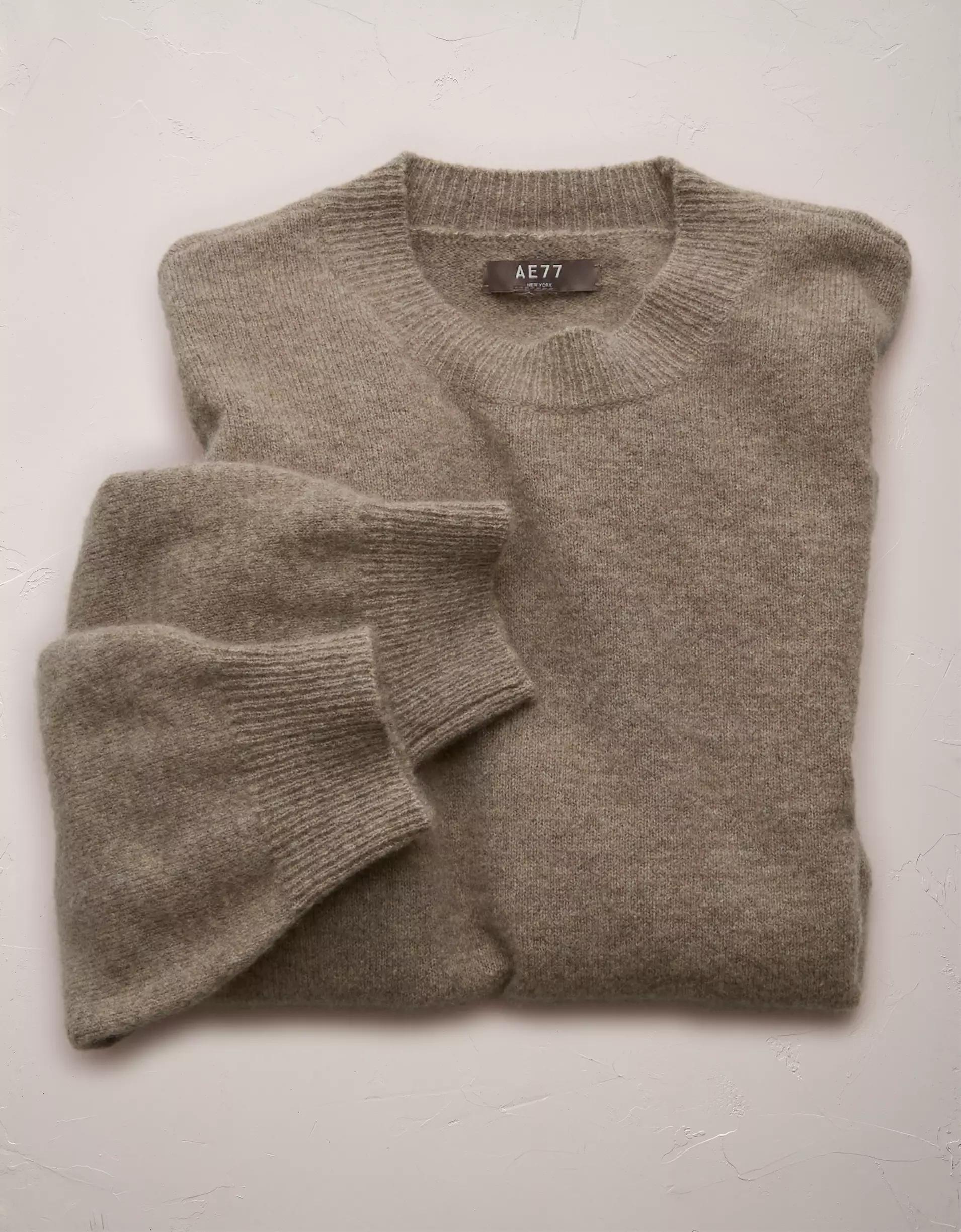 AE77 Premium Cashmere-Blend Crew Neck Boyfriend Sweater Product Image